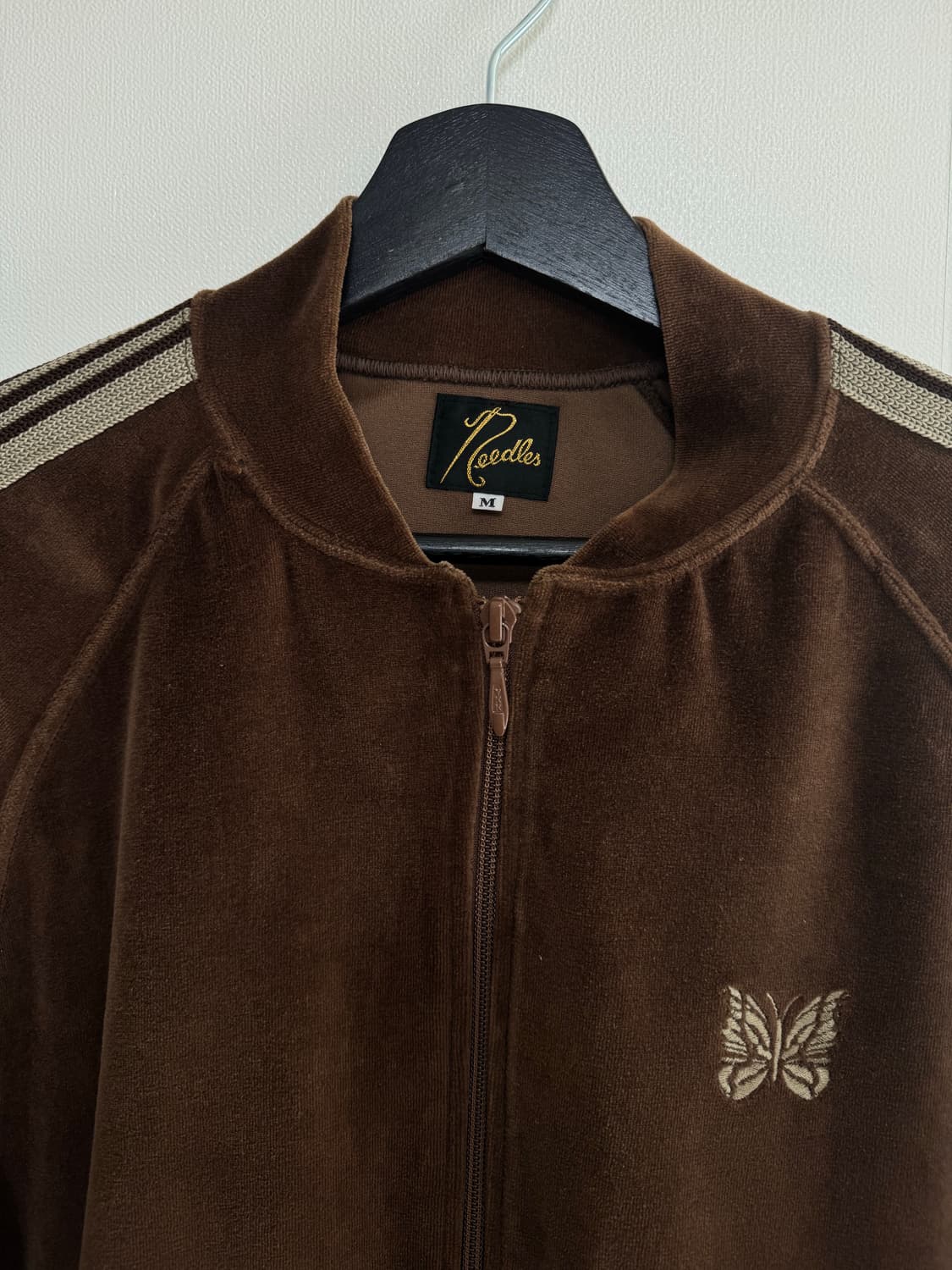 니들스 벨벳 트랙 자켓 상품이미지4