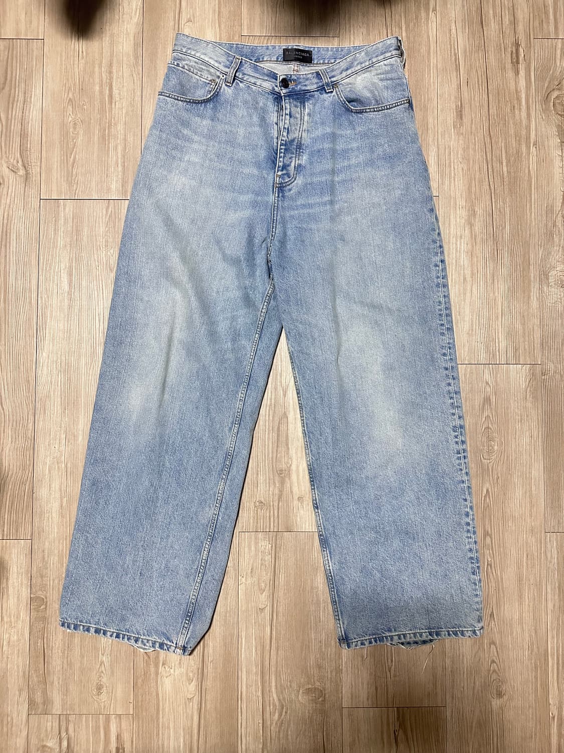 발렌시아가 배기 팬츠 라이트 워시드 블루 데님 M 상품이미지1