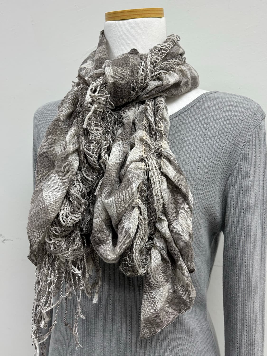 빈티지 베이지 체크 머플러 상품이미지1