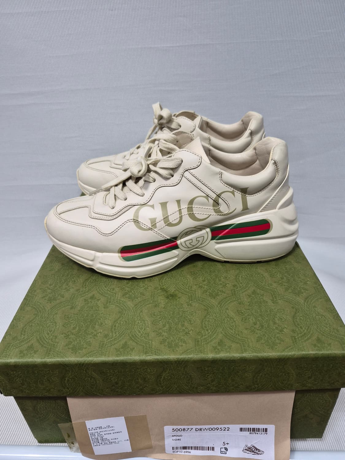 구찌 라이톤 레더 스니커즈  띠 로고 풀박 롸이톤 여성 245 상품이미지2