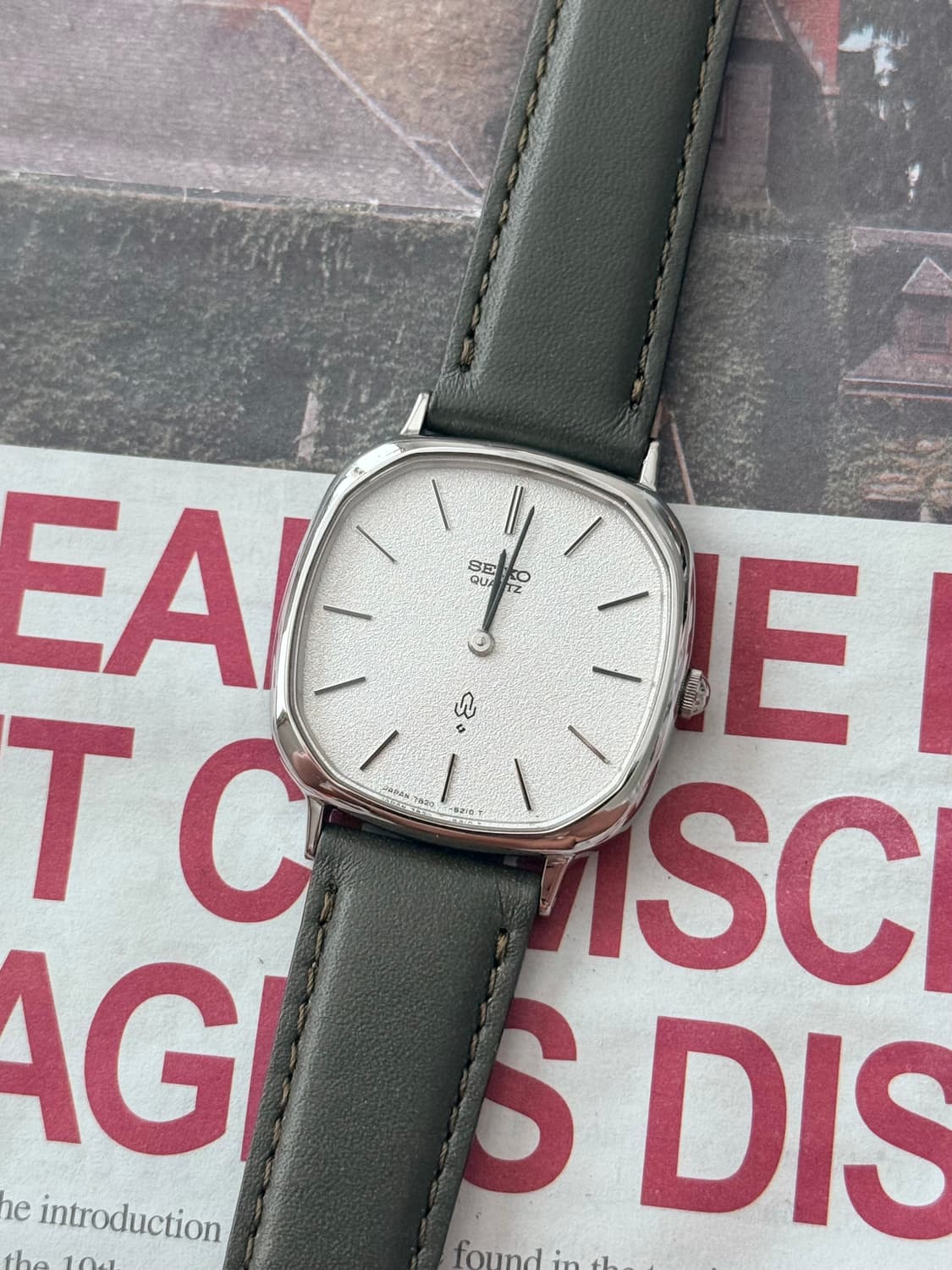 Seiko 세이코 샌드 피니시 다이얼 Square Quartz 상품이미지1