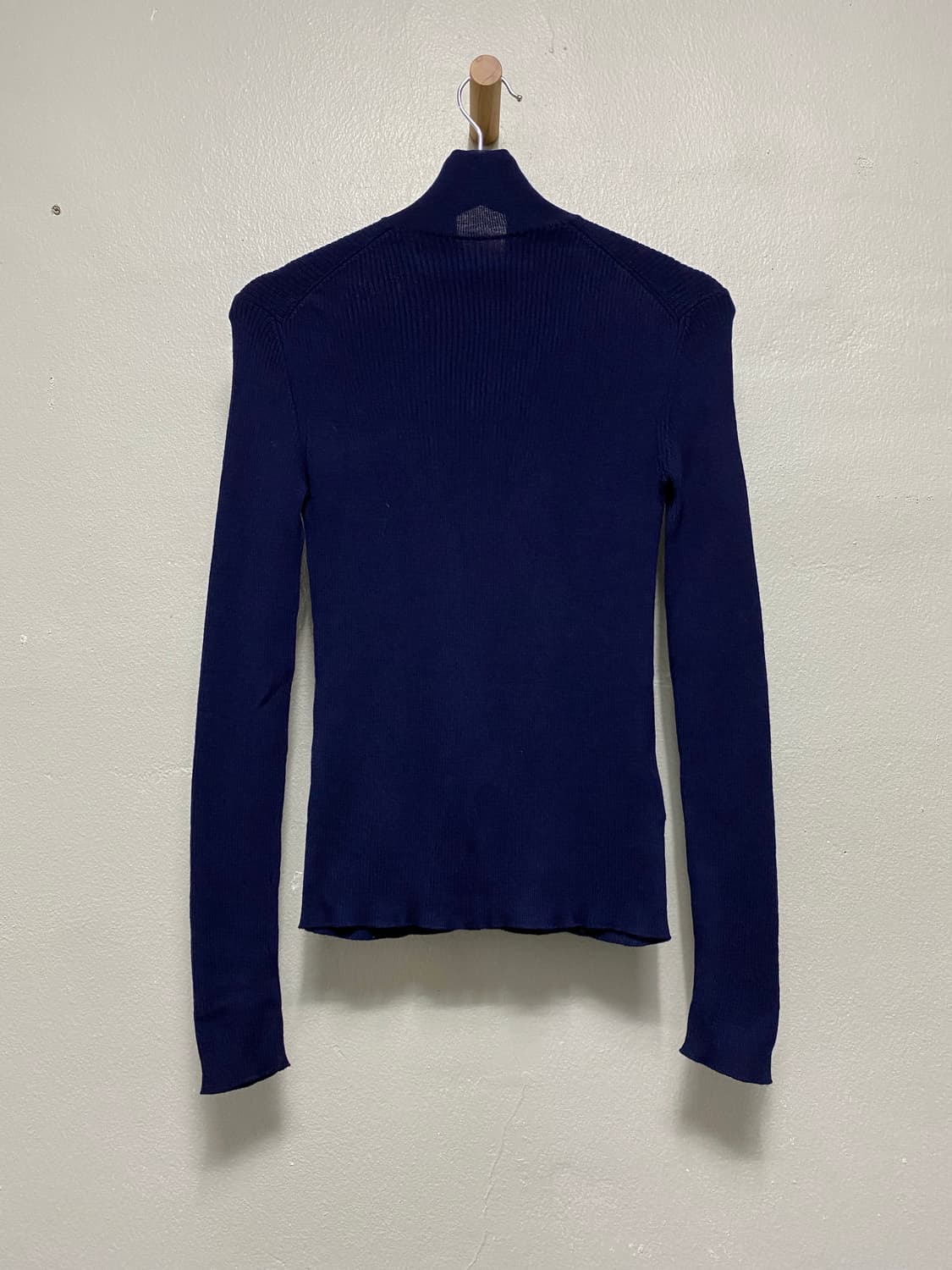 프라다 로고 디자인 하프 집업 니트 상품이미지5