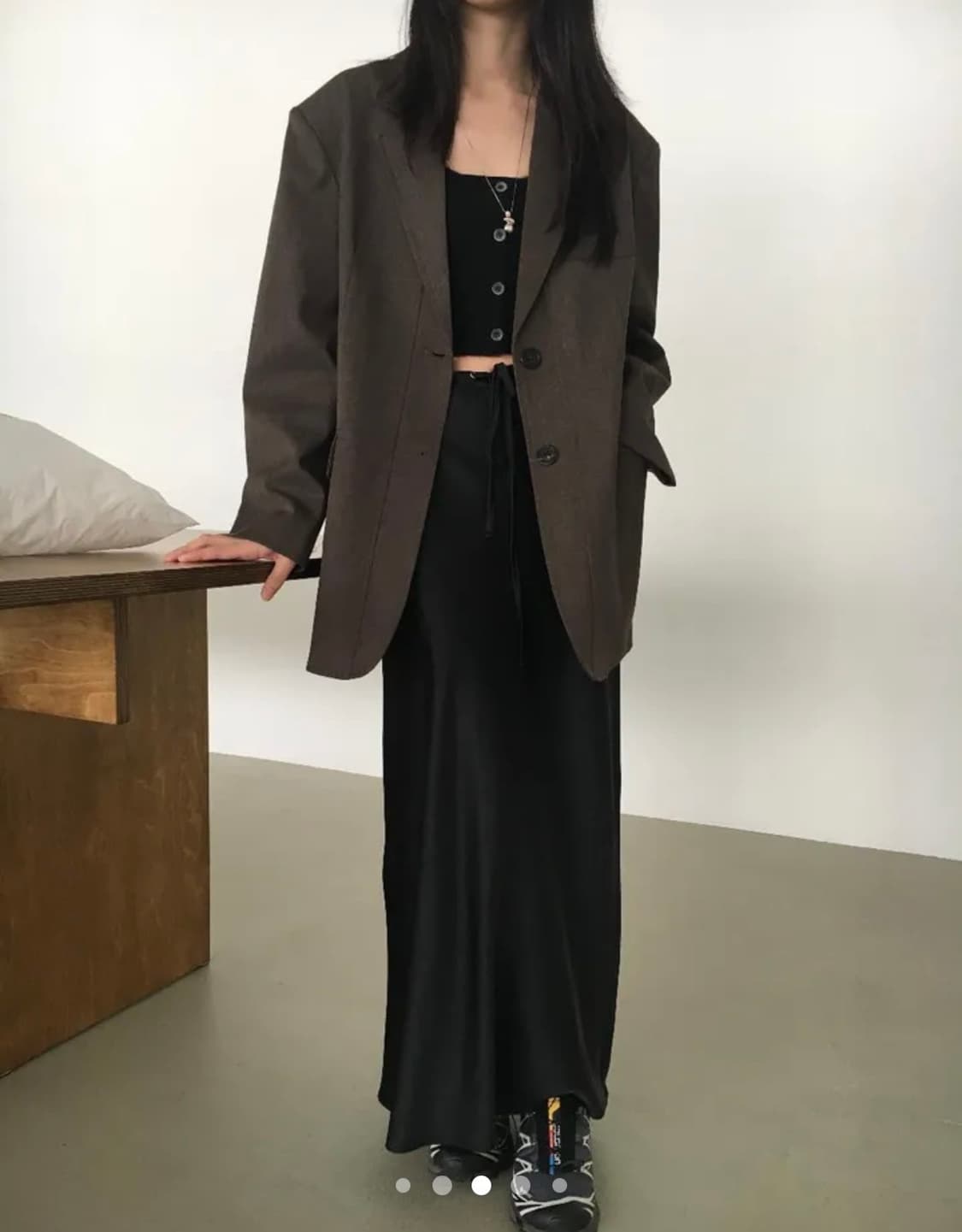 맹 meng 새틴 맥시 스커트 상품이미지1