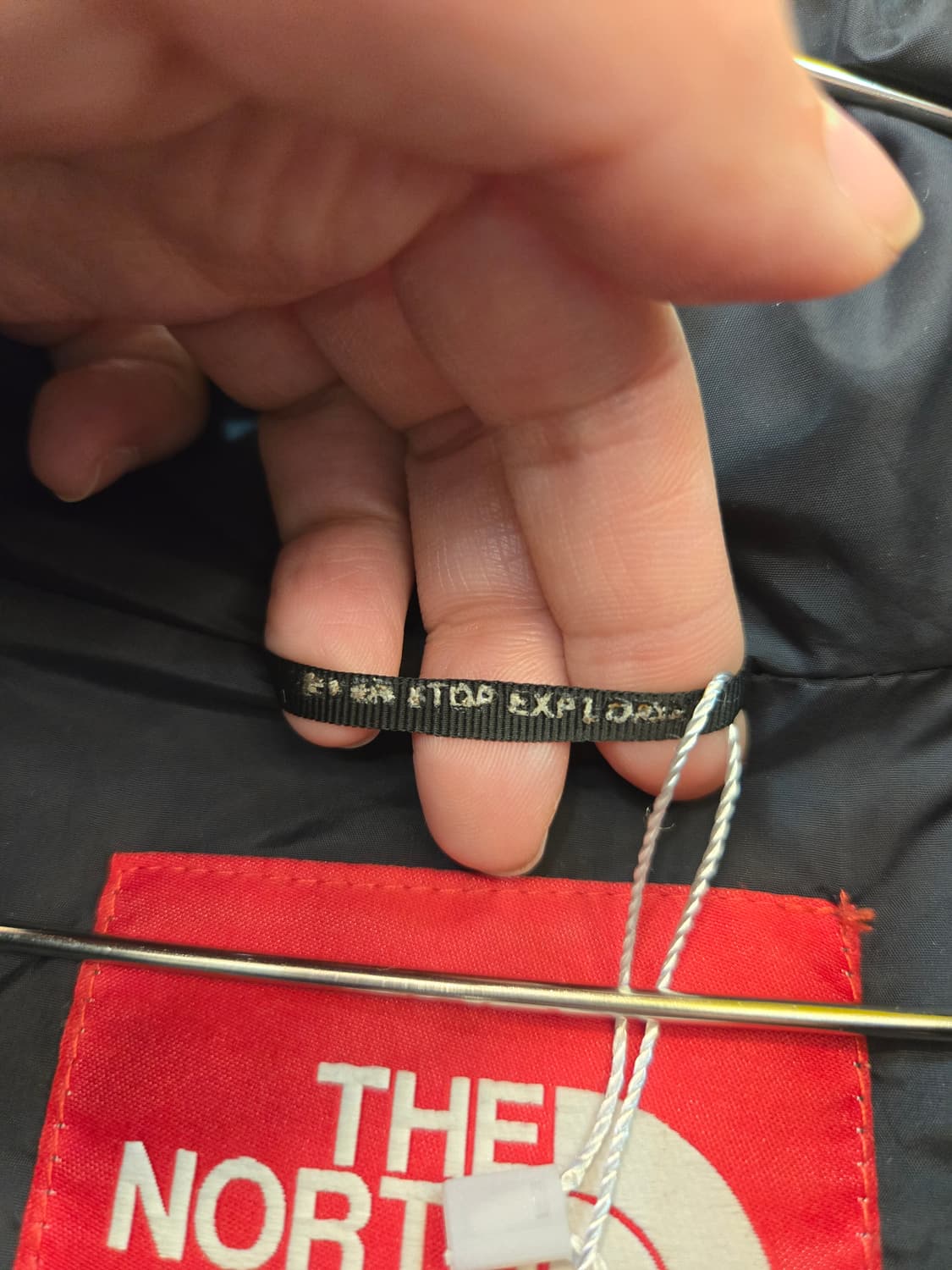 슈프림 x 노스페이스 눕시 다운 재킷 상품이미지4