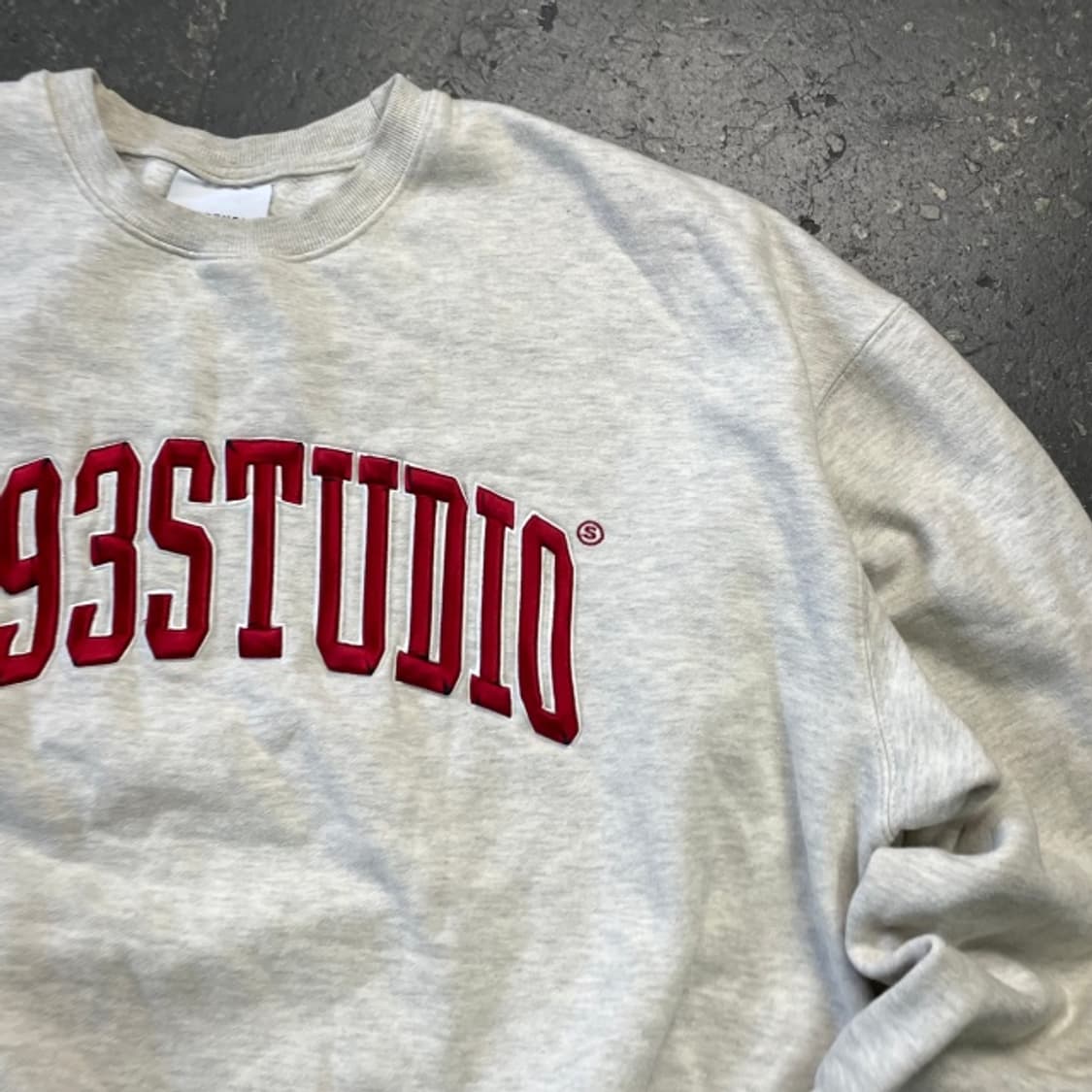 100 1993스튜디오 맨투맨  상품이미지2