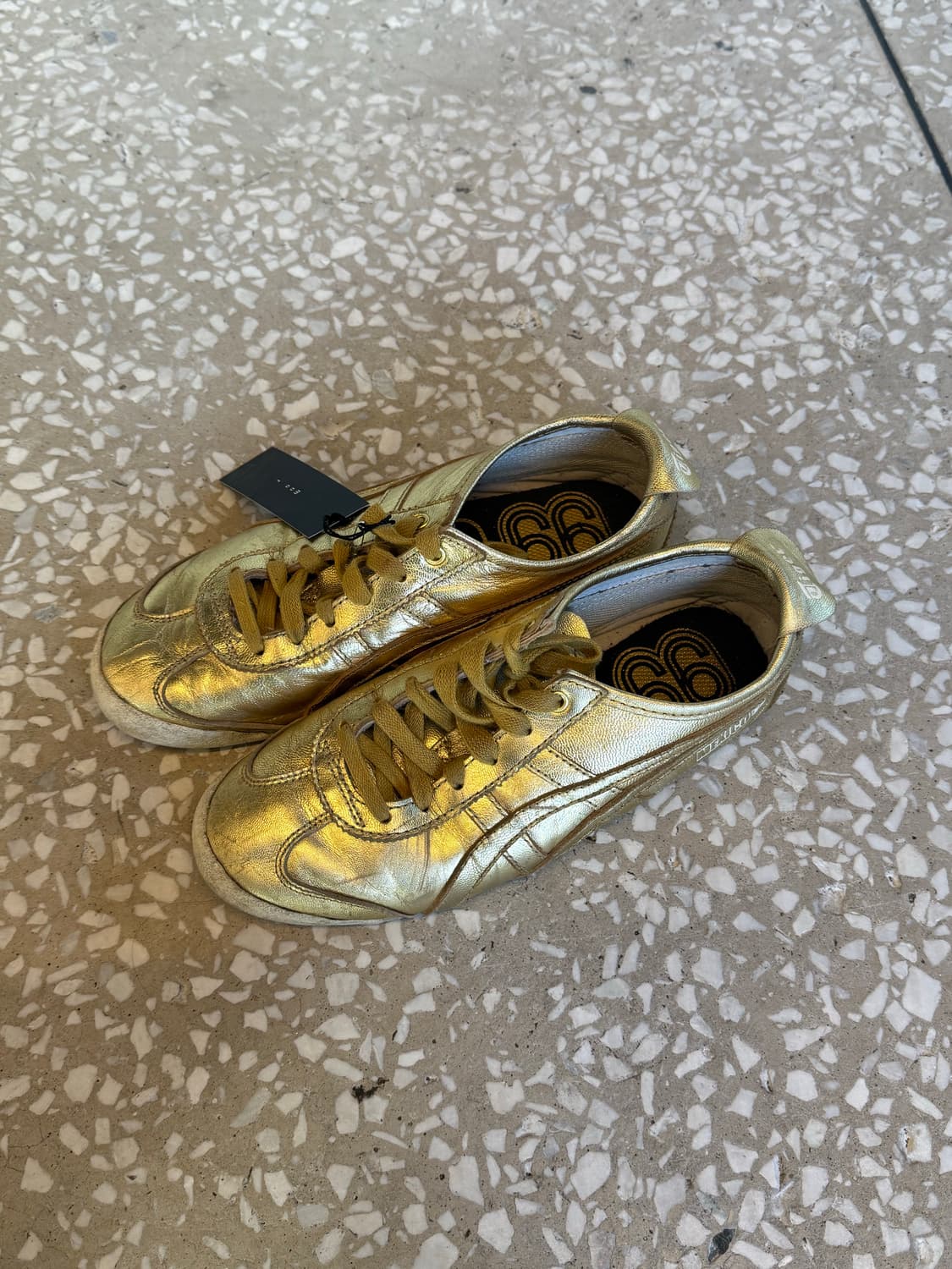 Onitsuka Tiger Mexico 66 Gold Sneakers 상품이미지1
