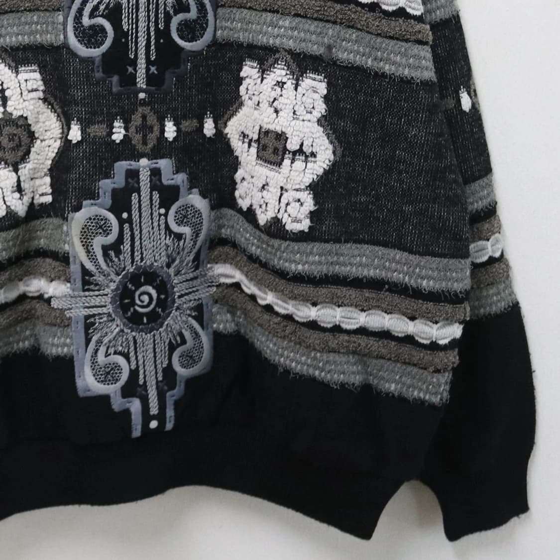 SANTAFE  울 혼방 자수 포인트 니트 64274 상품이미지4