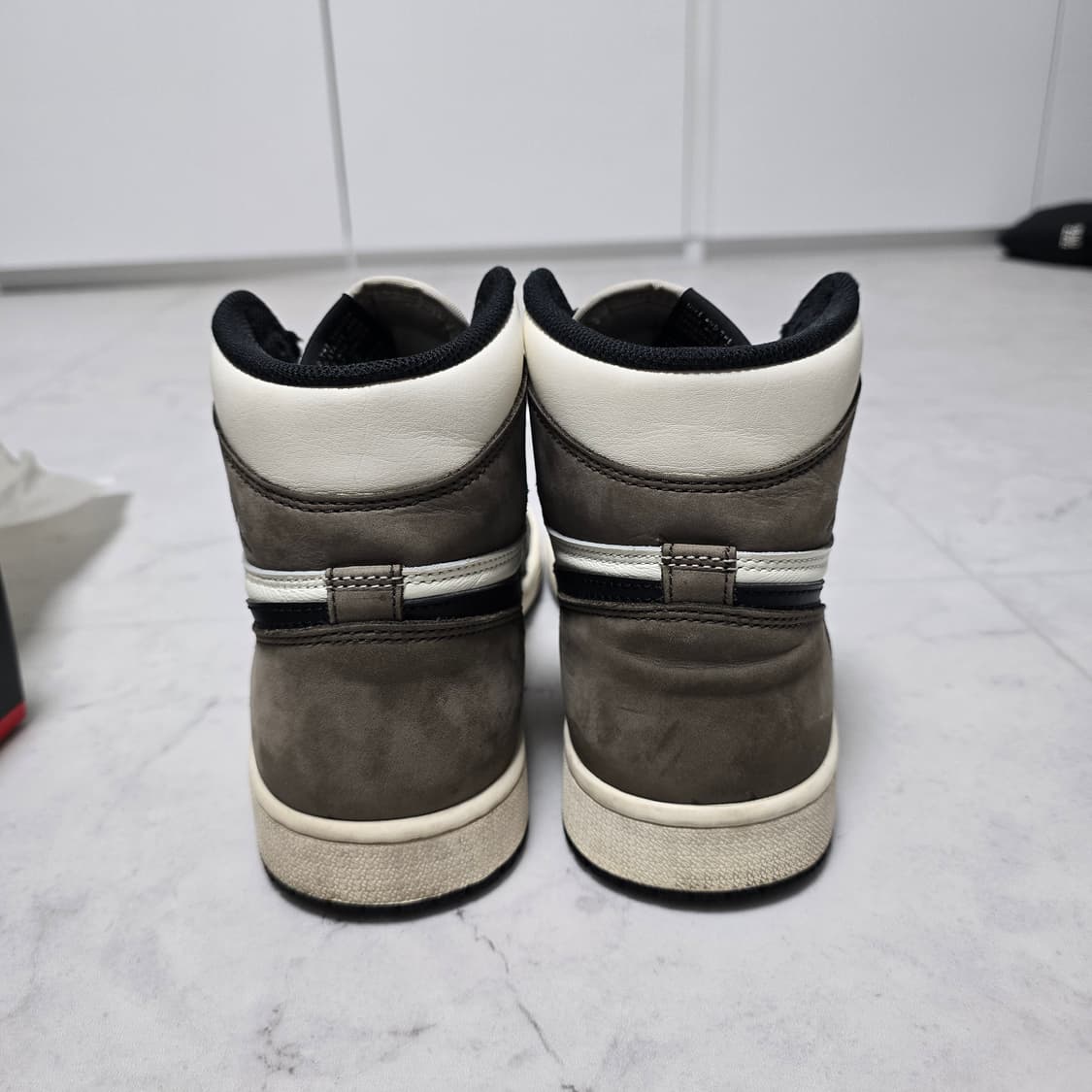 나이키 에어조던1 하이 다크모카 275 상품이미지6