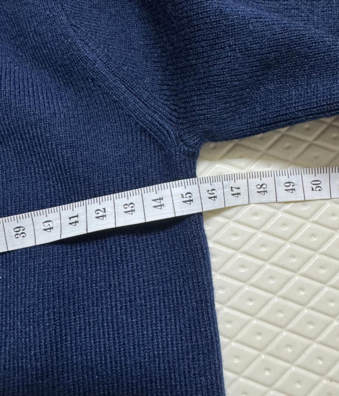 [미우;미우] 새상품 / 니트 반팔 / S (44~ 44 1/2 사이즈) 상품이미지4