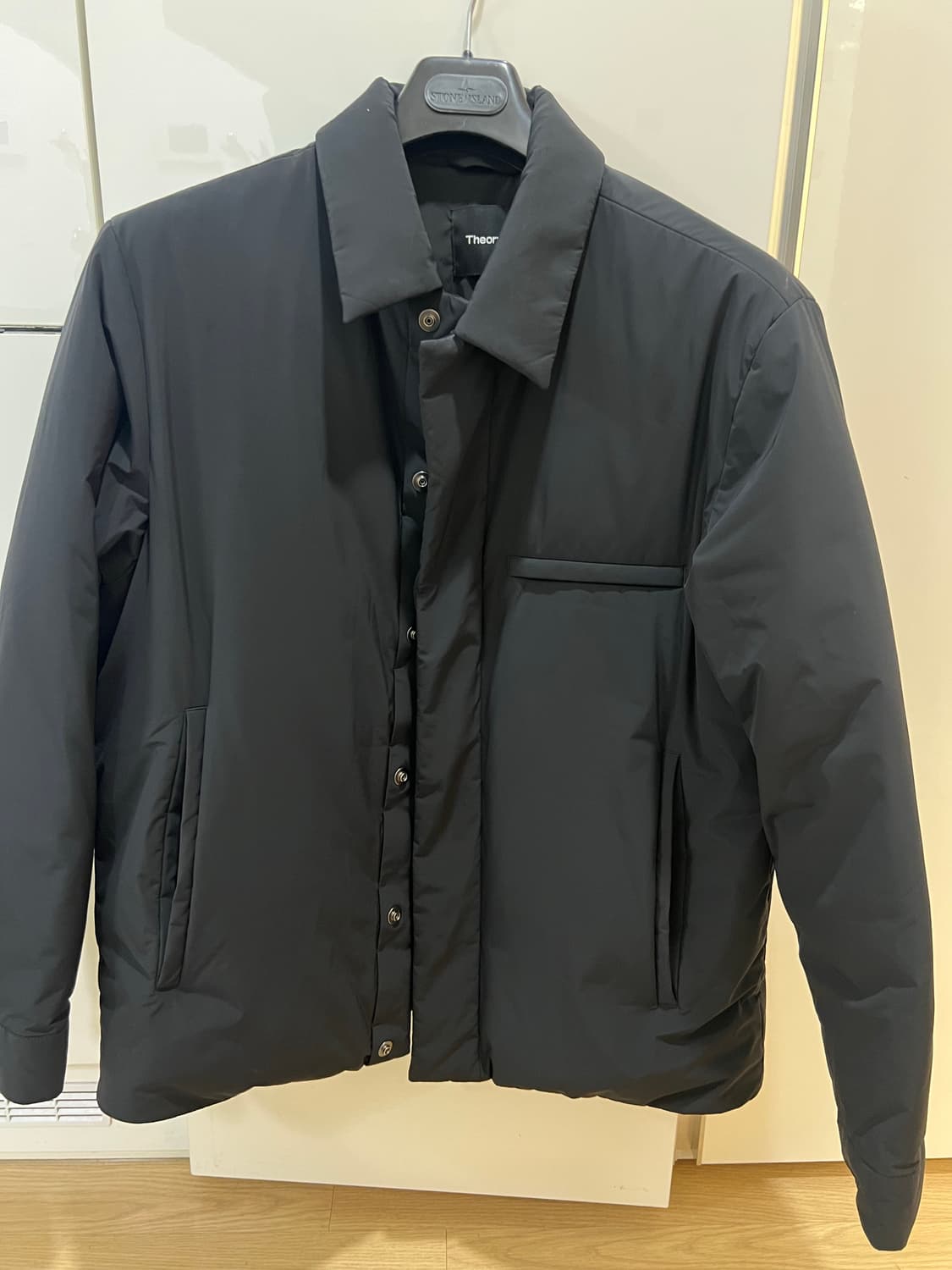 24fw 띠어리 블랙패딩점퍼 L (새상품급) 상품이미지1