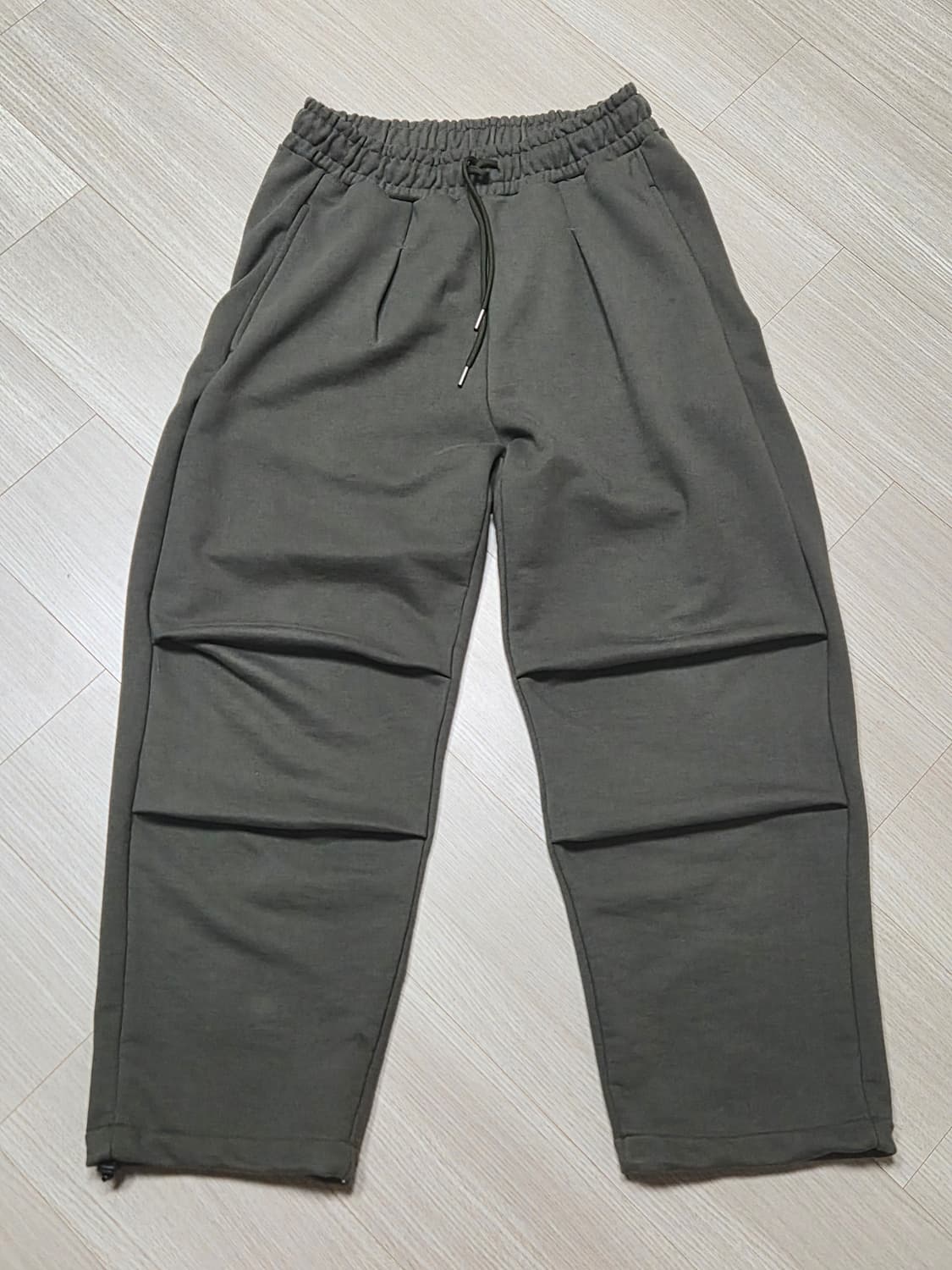 필루미네이트 파라슈트 스웻팬츠 카키 M 상품이미지2