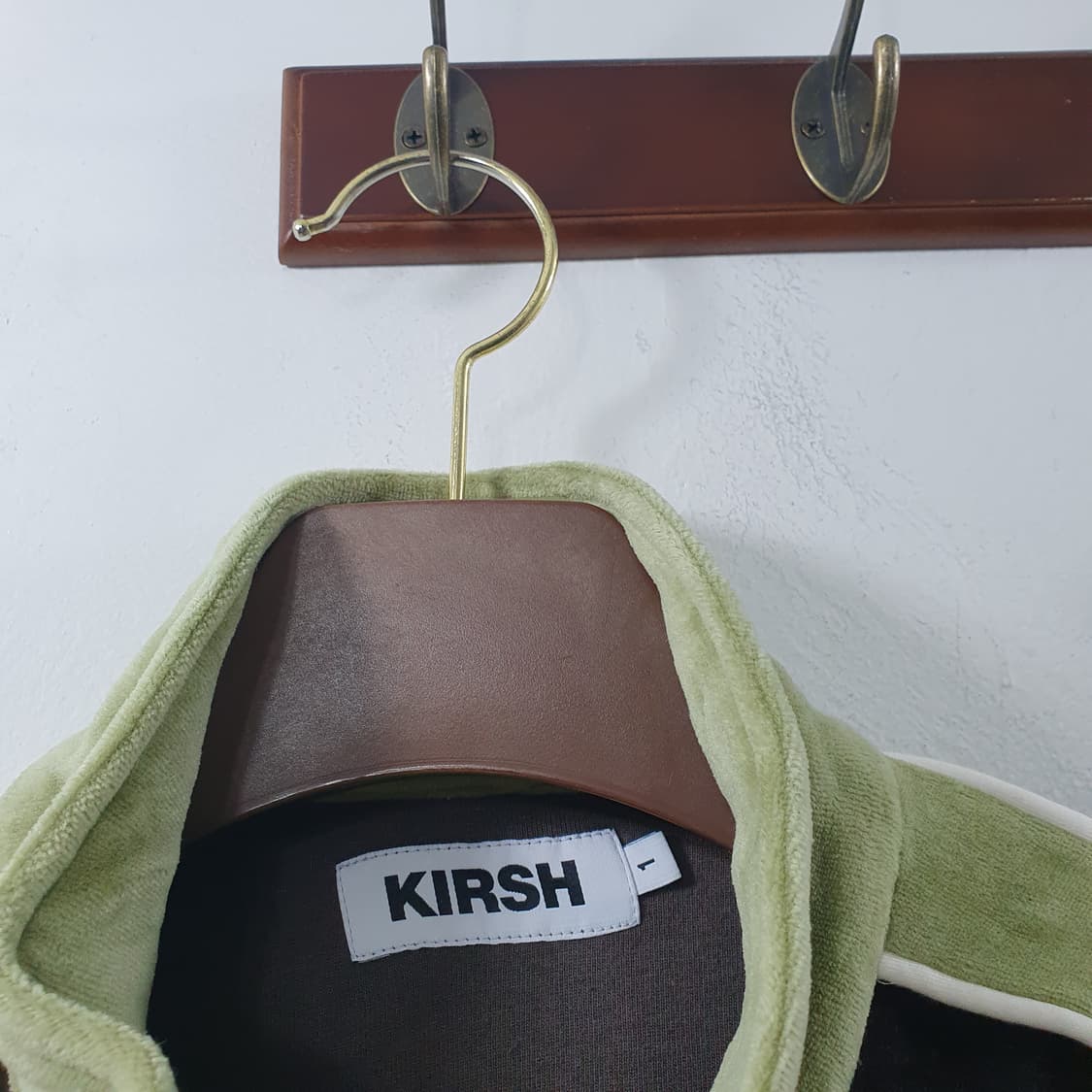 1 키르시 여성 벨벳 브라운 캐주얼 트레이닝 집업 셋업 SET 상품이미지3