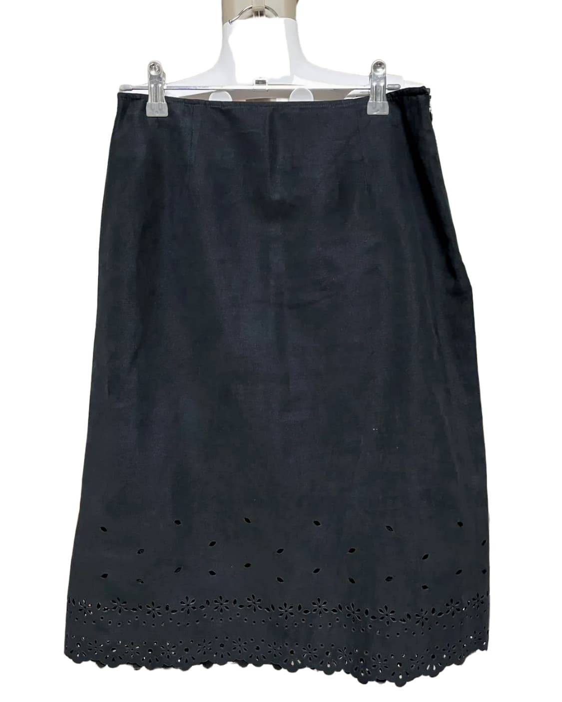 Suede punching skirt 상품이미지1