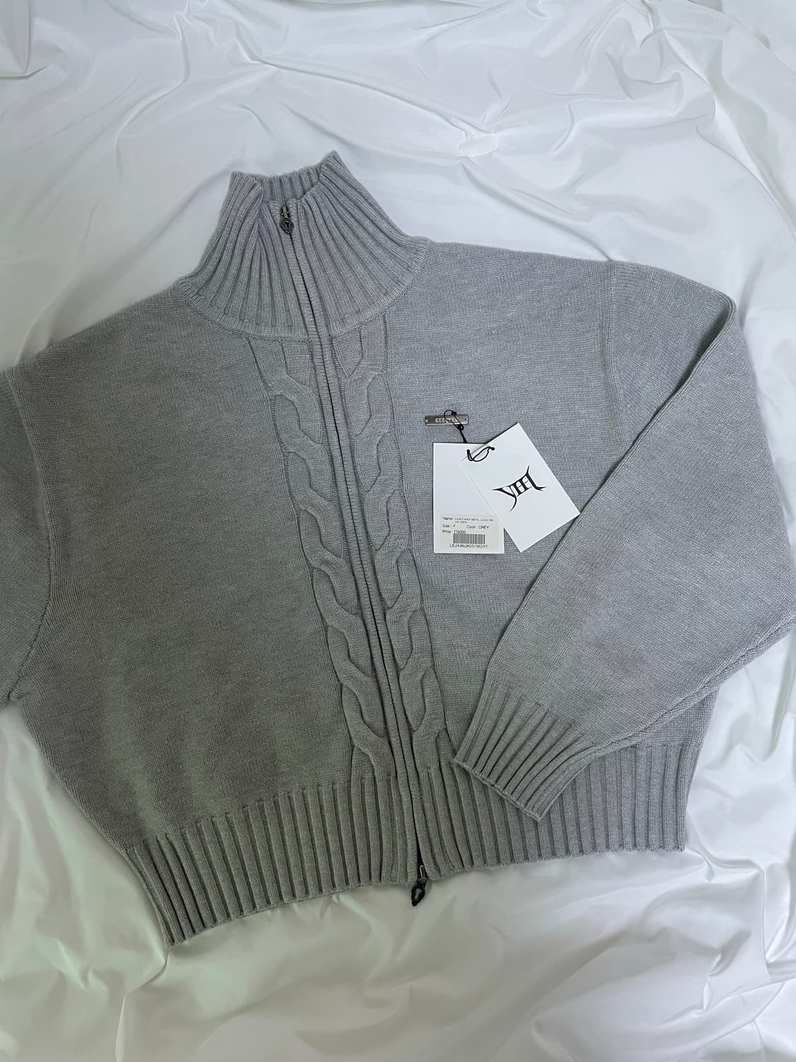 LEEY YEEL CABLE KNIT METAL LOGO ZIP-UP 상품이미지6