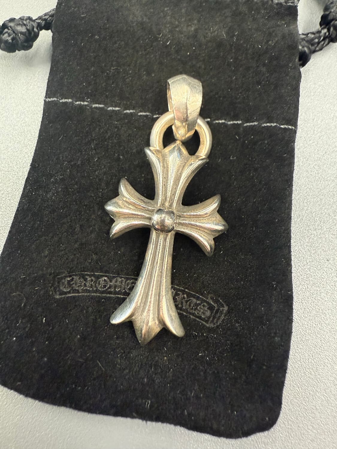 크롬하츠 스몰 크로스 위드 베일 상품이미지2