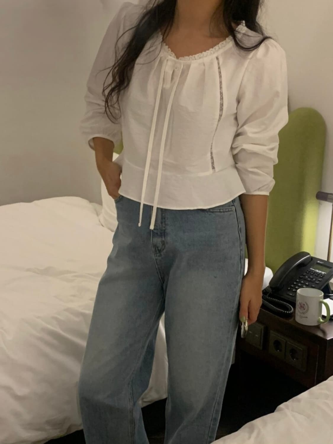 오트앤드 밀키 크롭 블라우스 상품이미지1