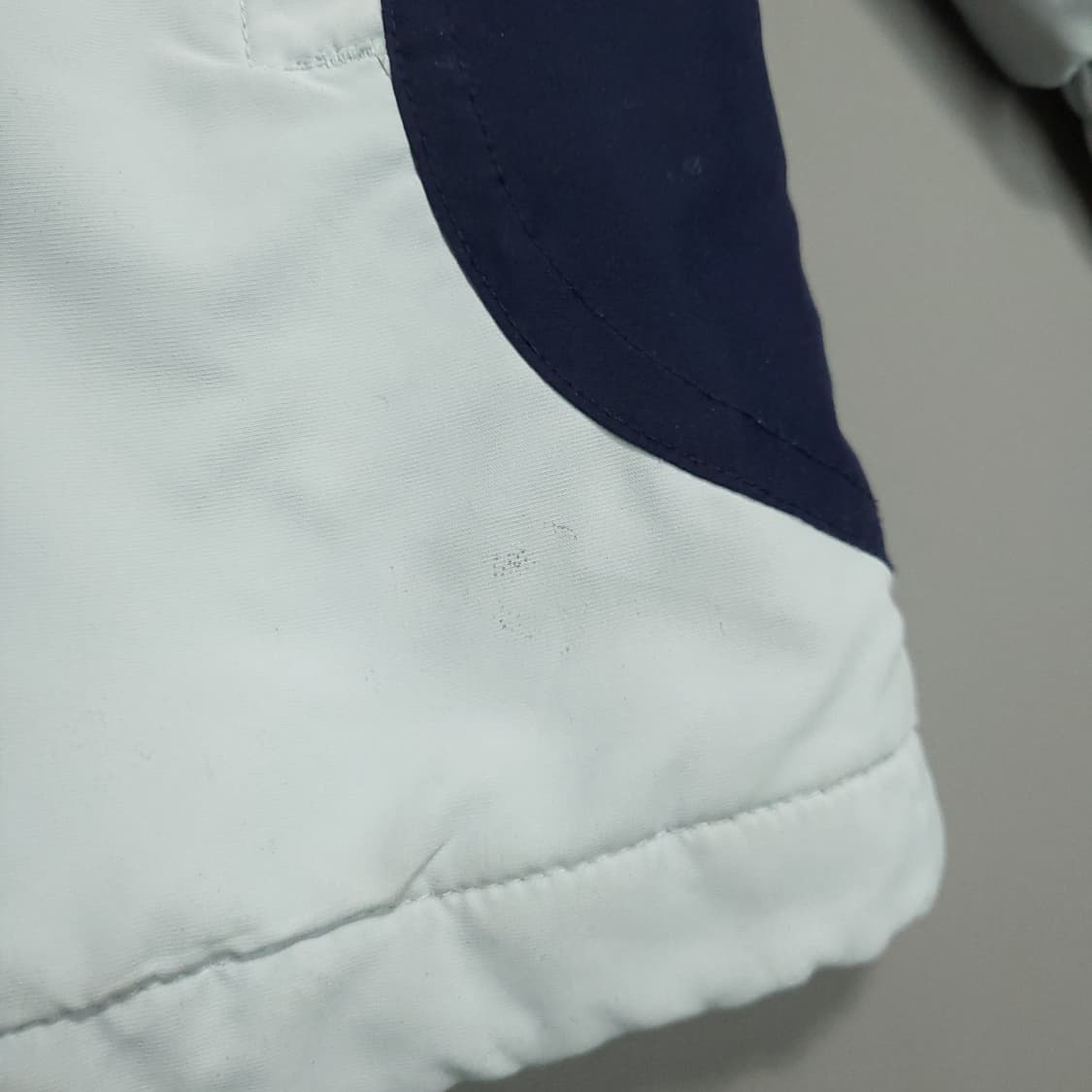 아디다스 빅로고 바람막이 점퍼 상품이미지9