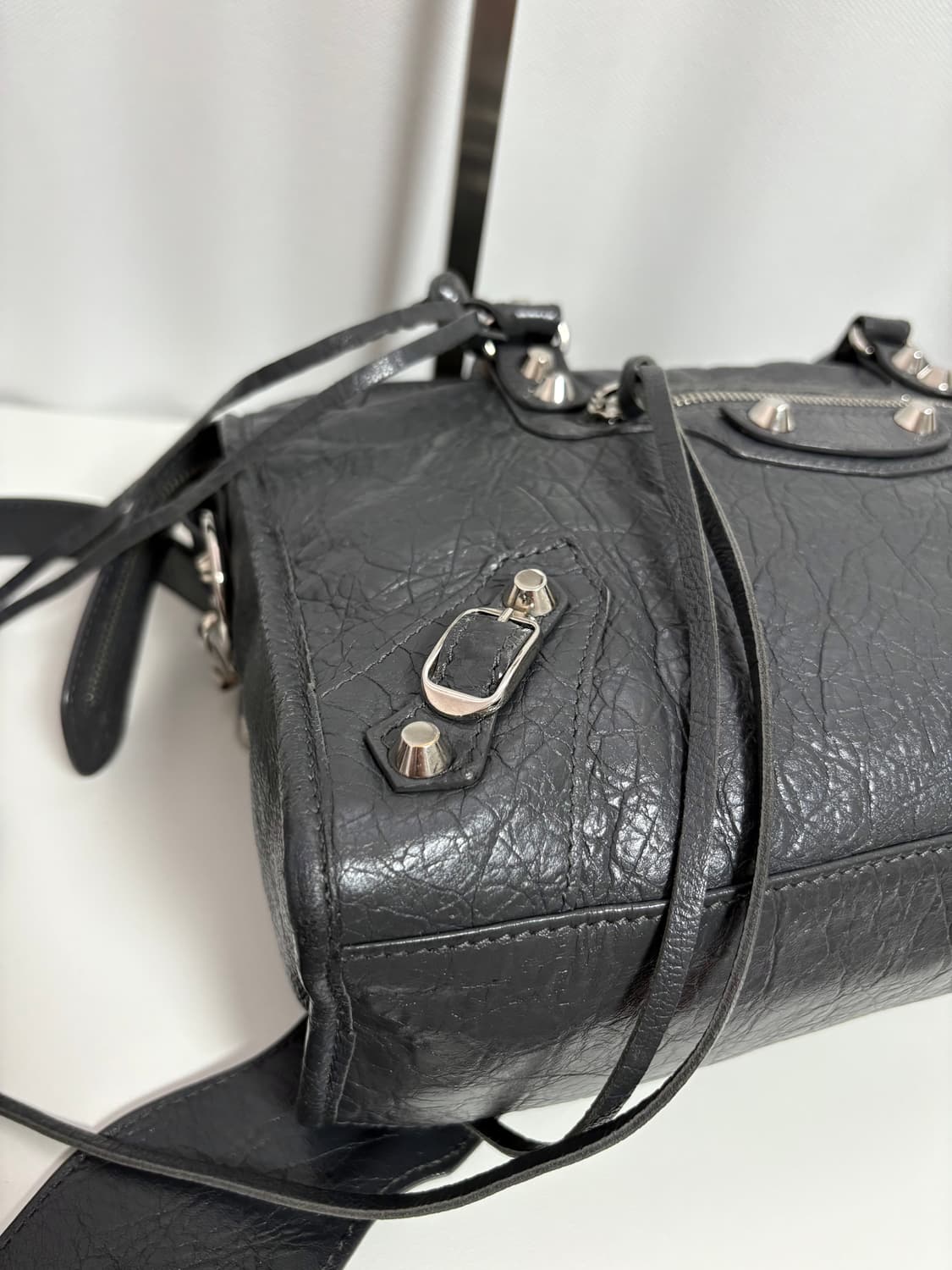 발렌시아가 시티 모터백 그레이 스몰 상품이미지3