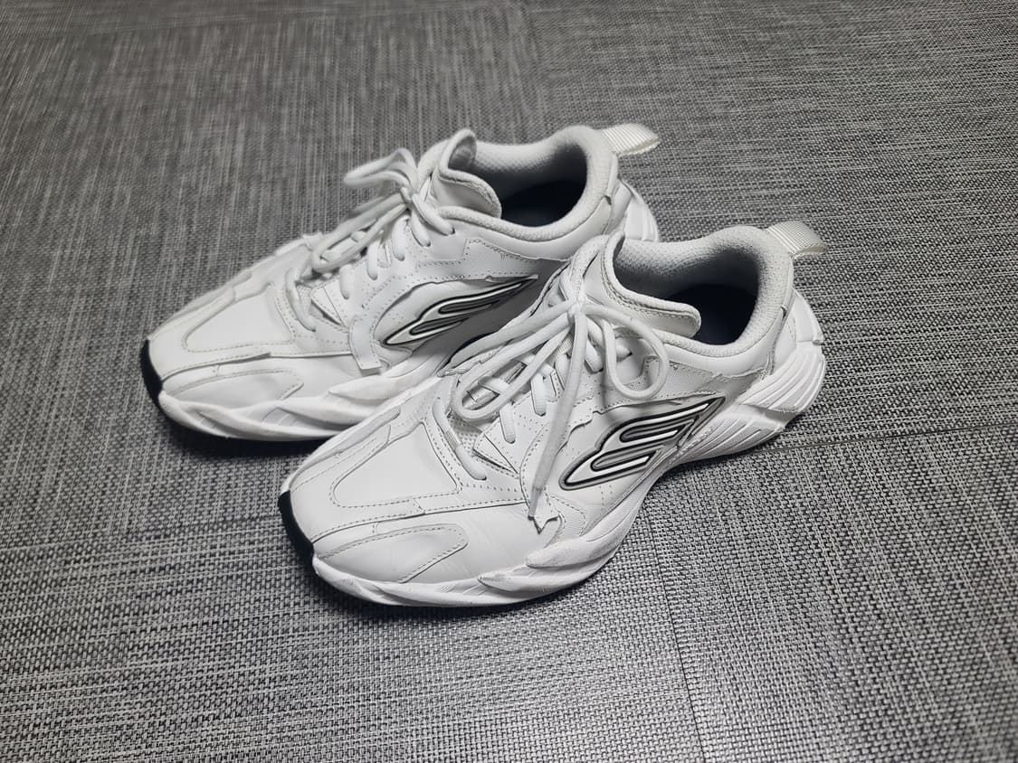 발렌시아가 먼데이 슈 스니커즈 화이트 40 상품이미지1