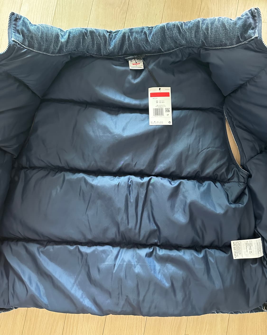 슈프림 x 나이키 데님 퍼퍼 베스트 인디고 - 24SS L Size 상품이미지8