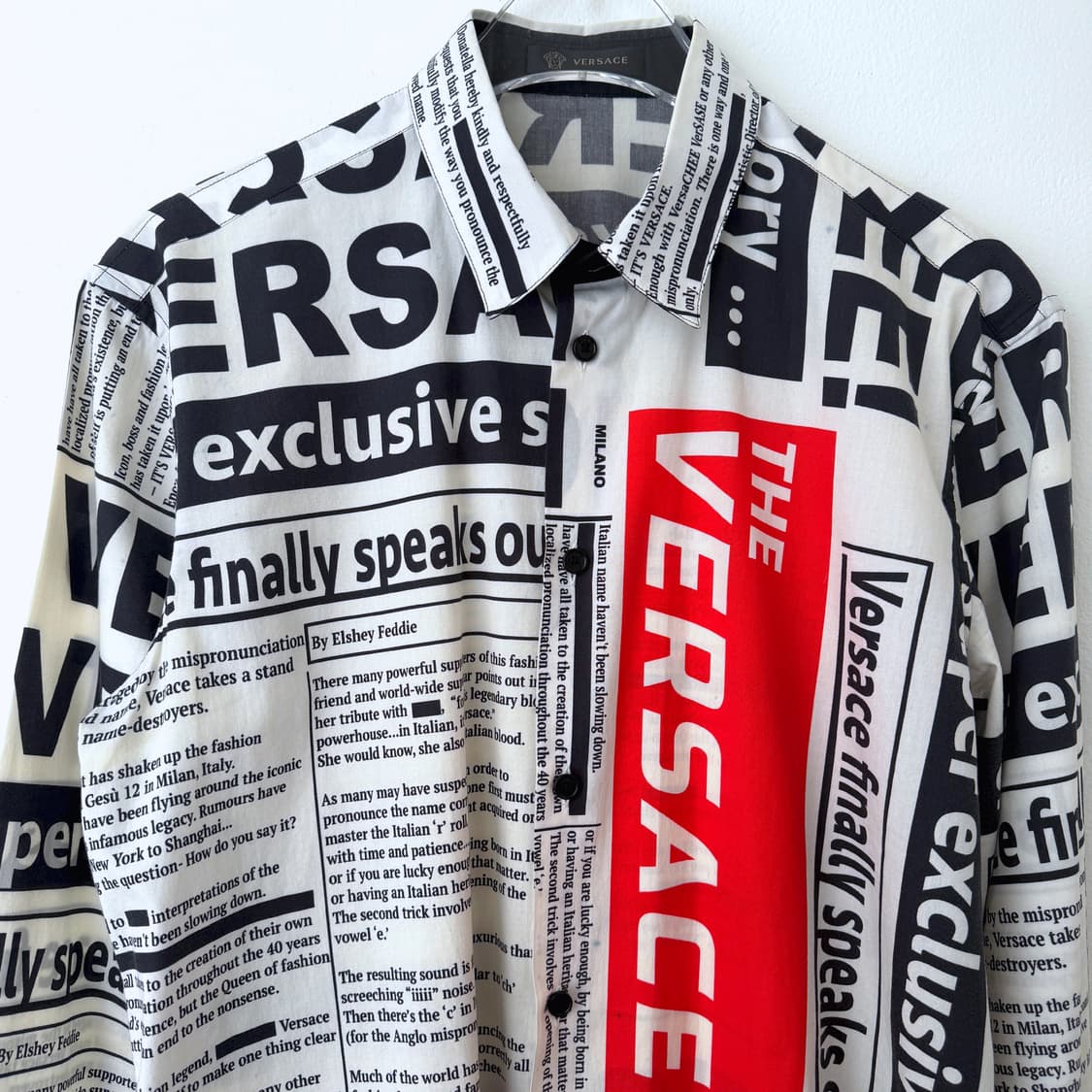 베르사체 빈티지 뉴스 페이퍼 프린트 긴팔 셔츠 존 갈리아노 상품이미지1
