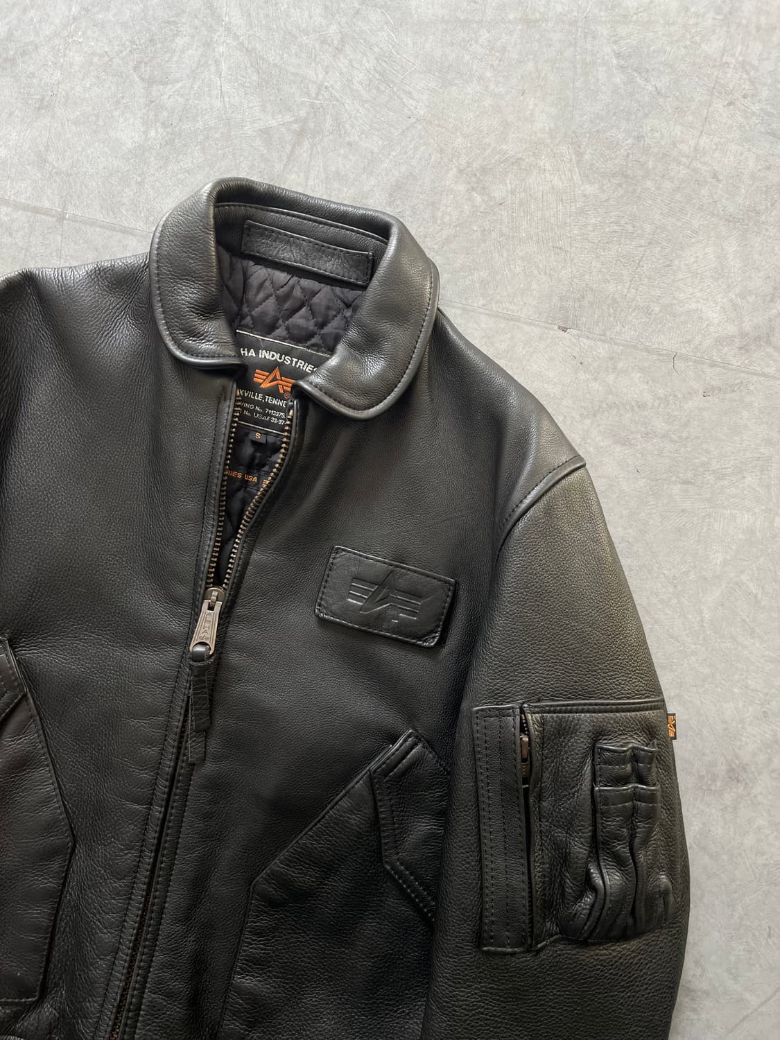 Alpha Industries 알파인더스트리 CWU 레더 자켓 상품이미지3