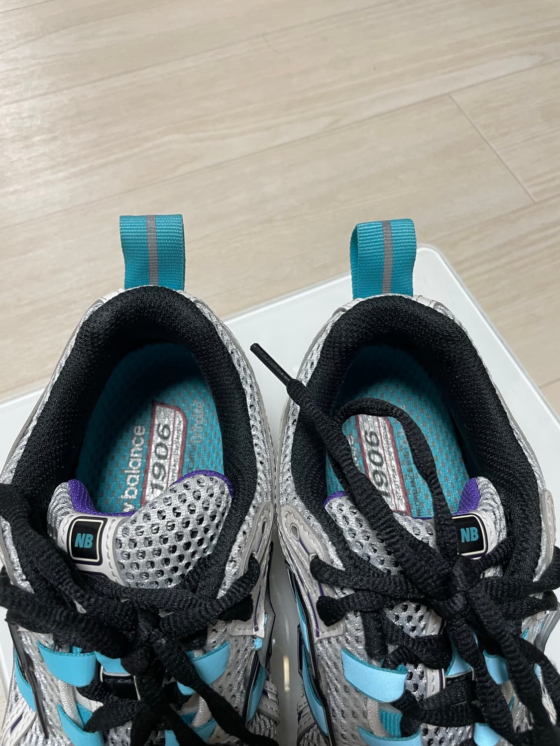 뉴발란스 1906 235 상품이미지4