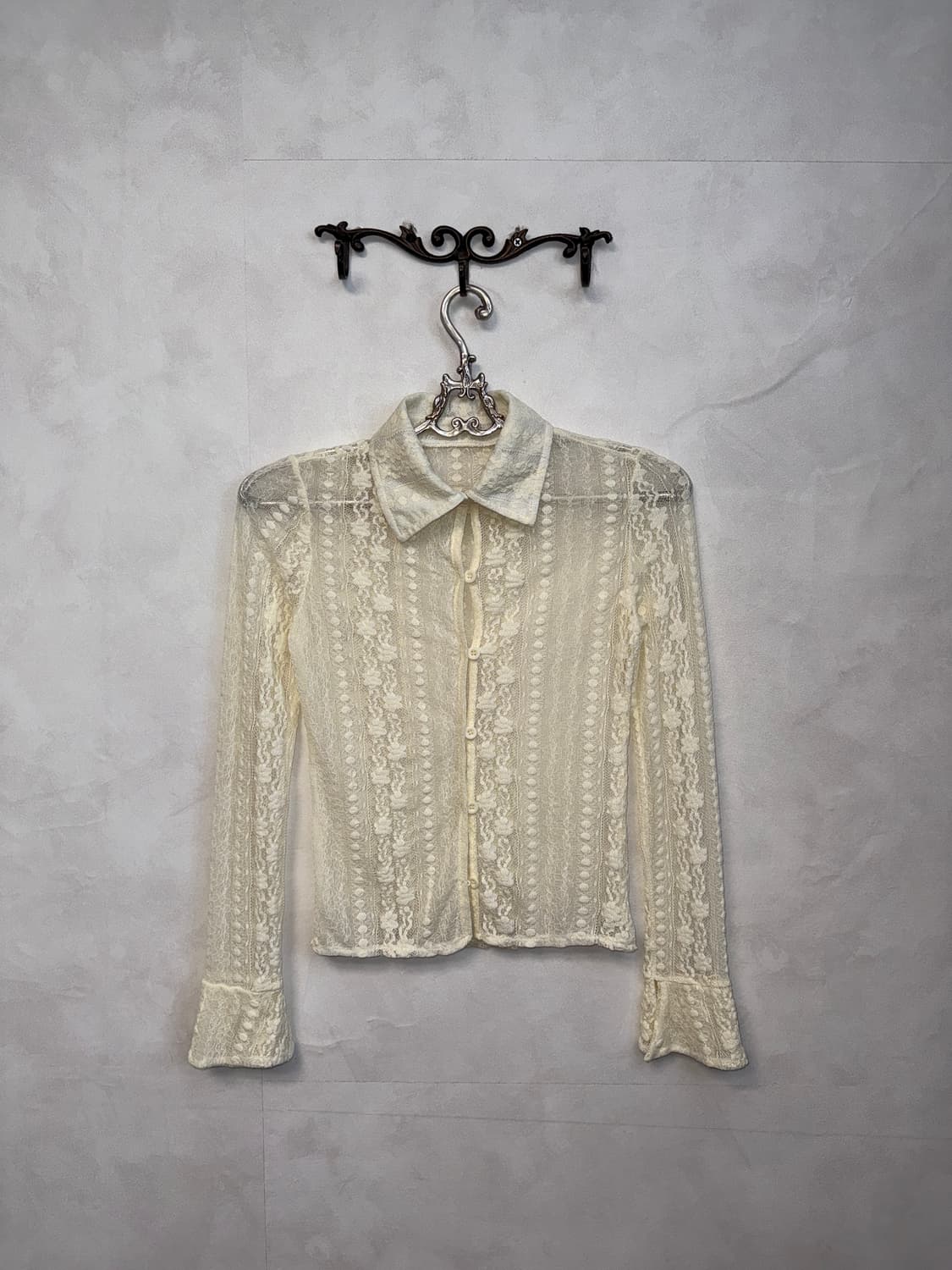 Ivory bohemian floral lace blouse 상품이미지1