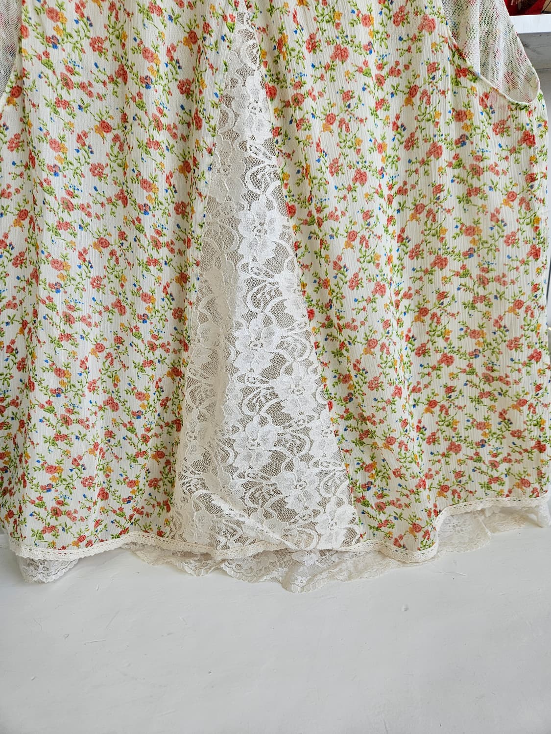 (axes femme) 플라워 레이스 레이어드 베스트 상품이미지5