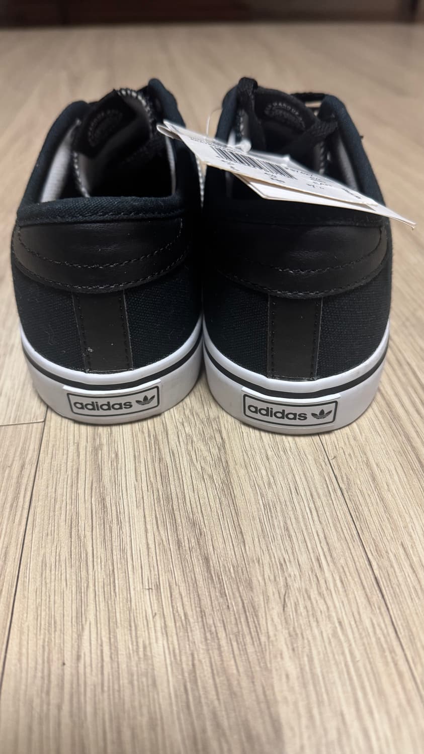 아디다스 Seely 스케이트보딩화 블랙 색상 230mm 새 제품 상품이미지4