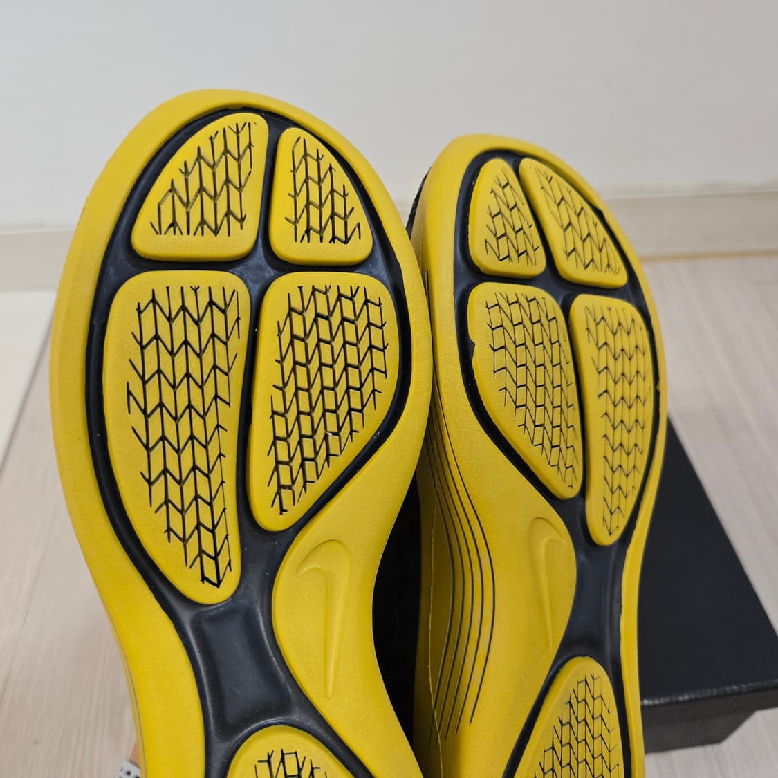 230 나이키 x 갸쿠소우 루나에픽 하이 쉴드 상품이미지8