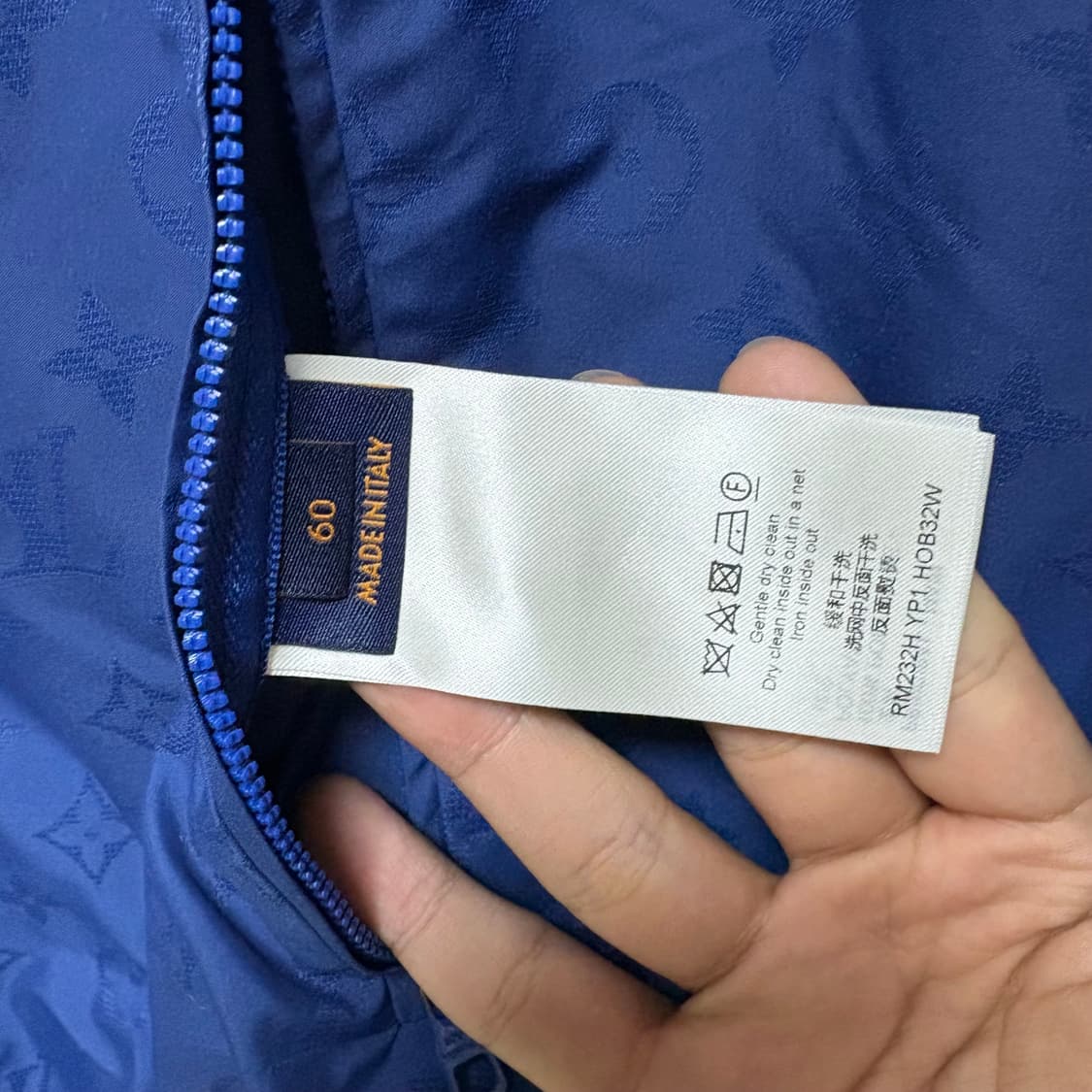 [60/새상품급] 루이비통 쿠사마 바람막이 상품이미지3