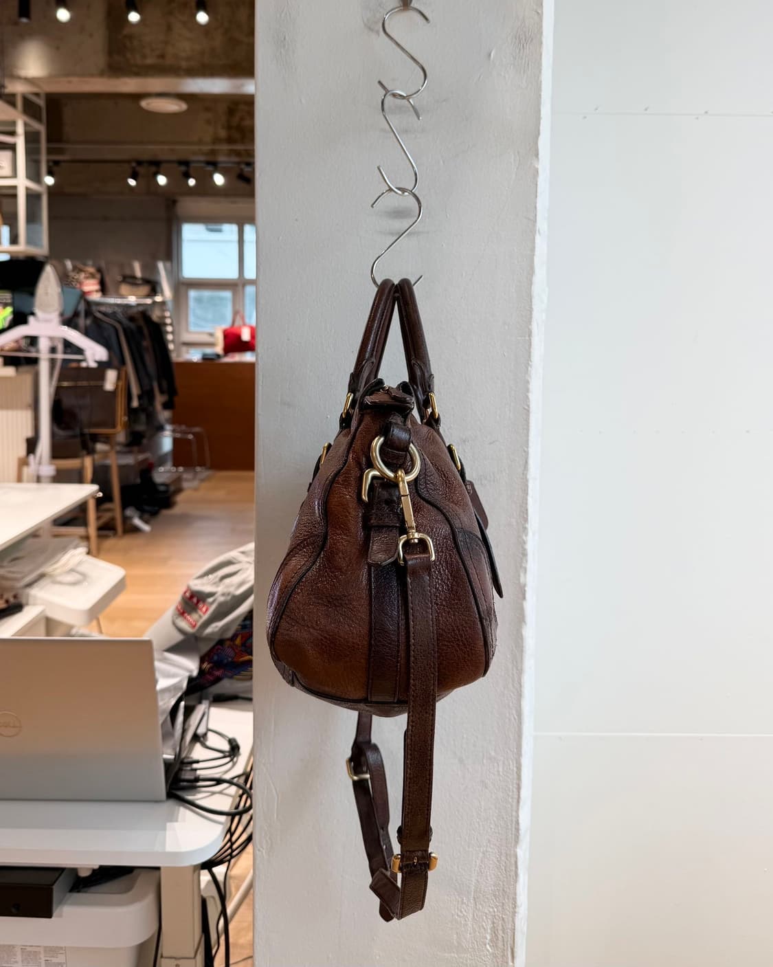 프라다 브라운 체르보 안티크 레더백  상품이미지6