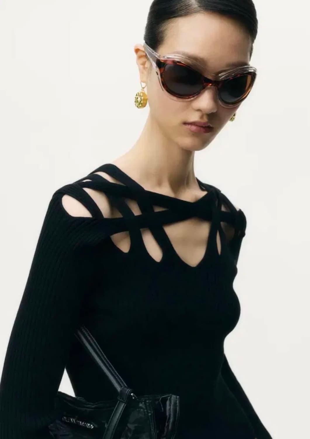 글렌마틴스 H&M 컷아웃 니트 xs 상품이미지1