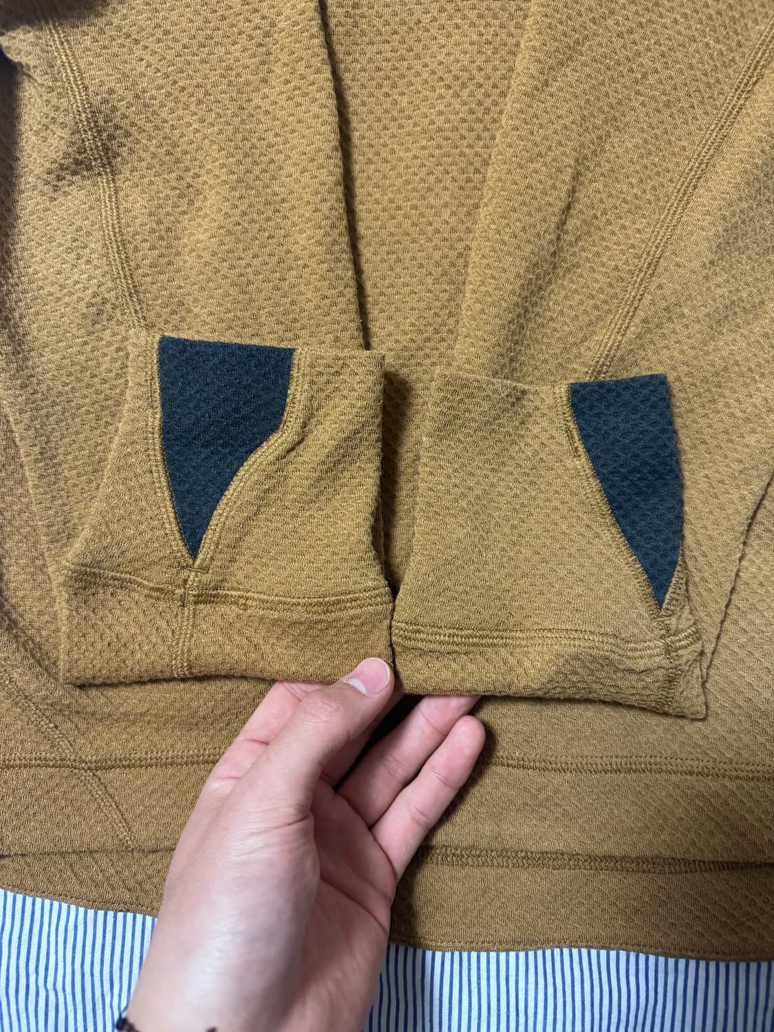 클라터뮤젠 유지 후디 맨 머스타드 S 상품이미지9