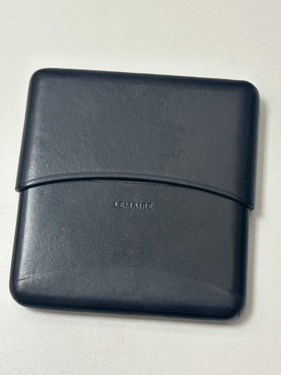 르메르 몰디드 카드지갑 상품이미지2