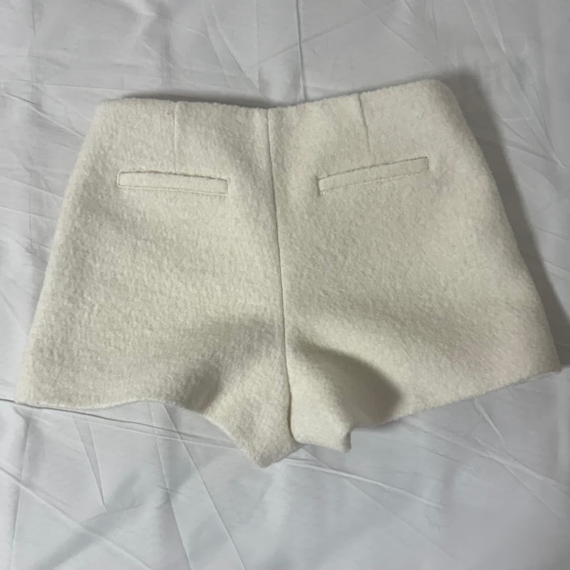 르베인 코지 부클 쇼츠 s 아이보리 색상 상품이미지3