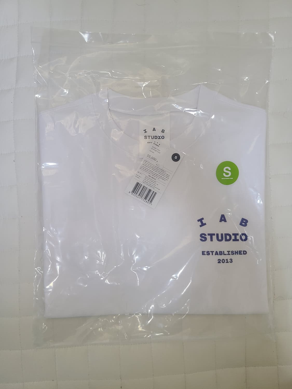 아이앱 스튜디오 26 아이앱 반팔 티셔츠 화이트 네이비 상품이미지2