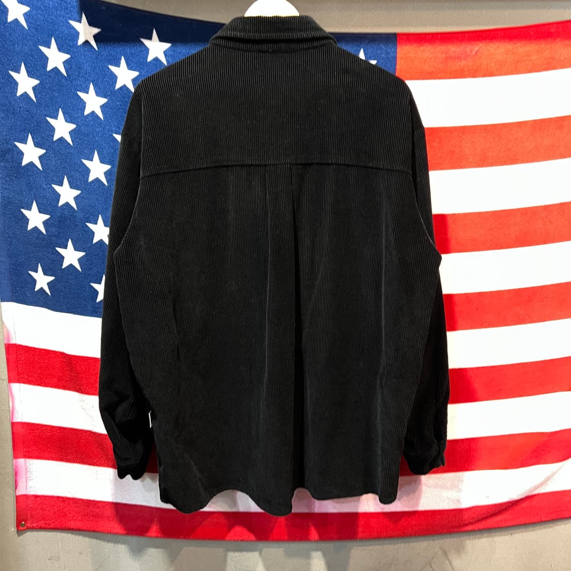 모노라운지 검정 코듀로이 셔츠 상품이미지2