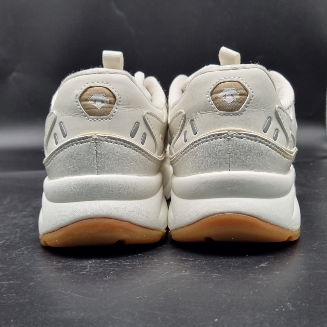 데상트 몬스터로이  여성 운동화 240 상품이미지4