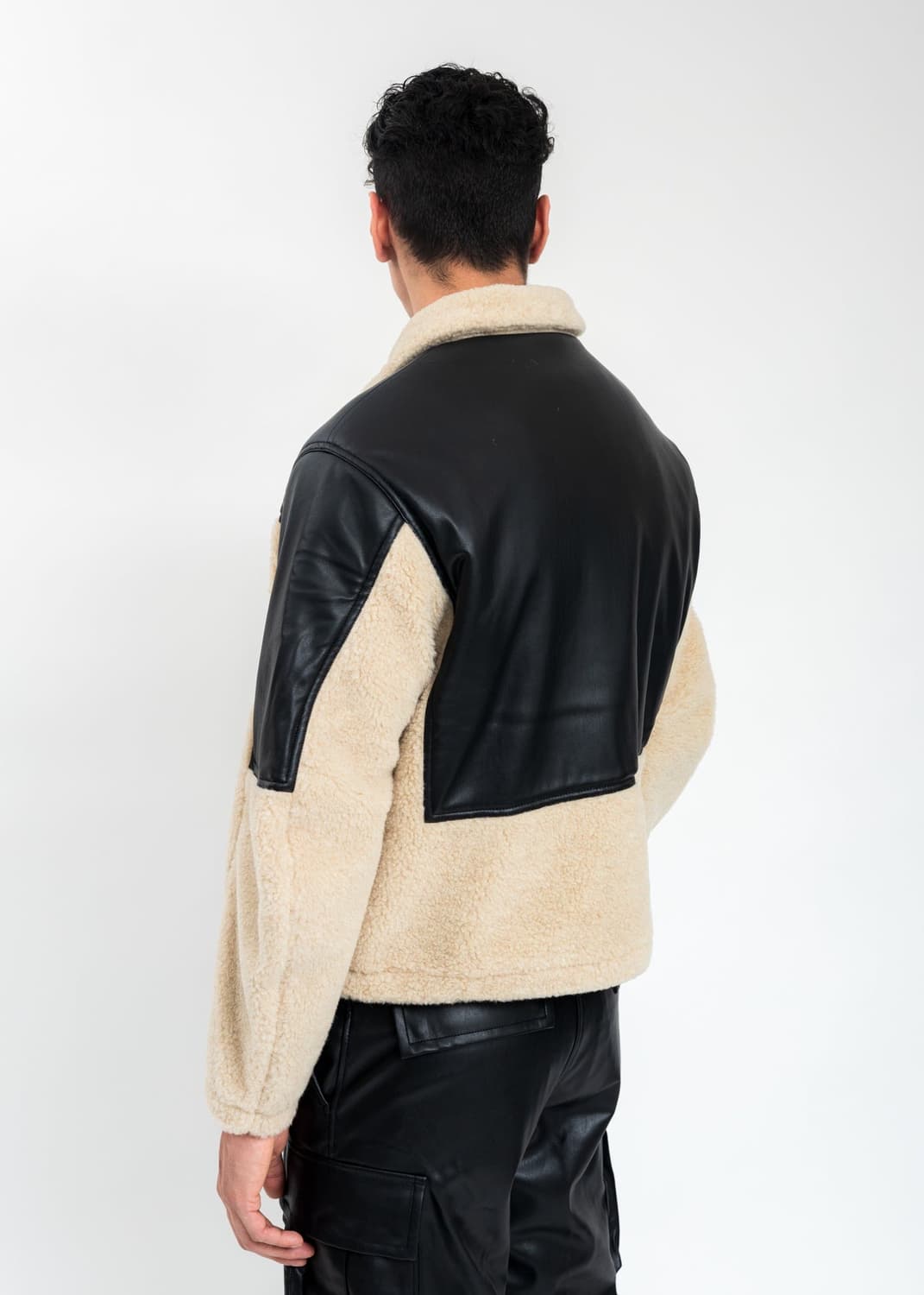 GmbH /Beige Two Tone Fleece Jacket 테디자켓 상품이미지2