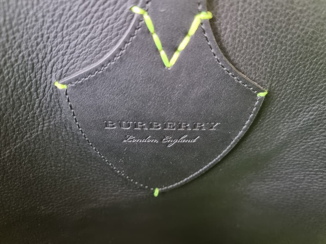 버버리 잉글랜드 토트백 상품이미지7