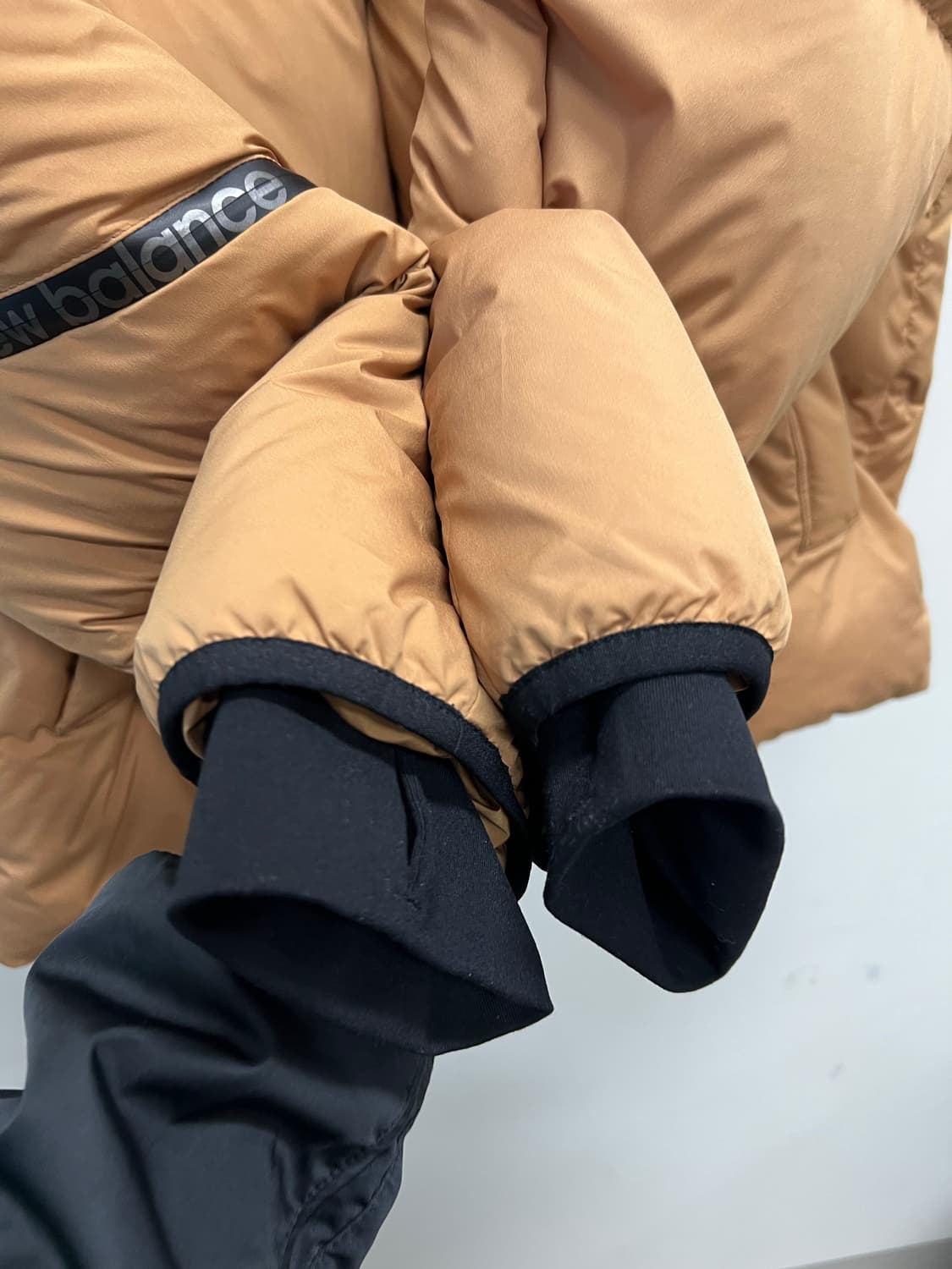 뉴발란스 액티브 구스 숏 다운 패딩 자켓 머스타드 상품이미지6