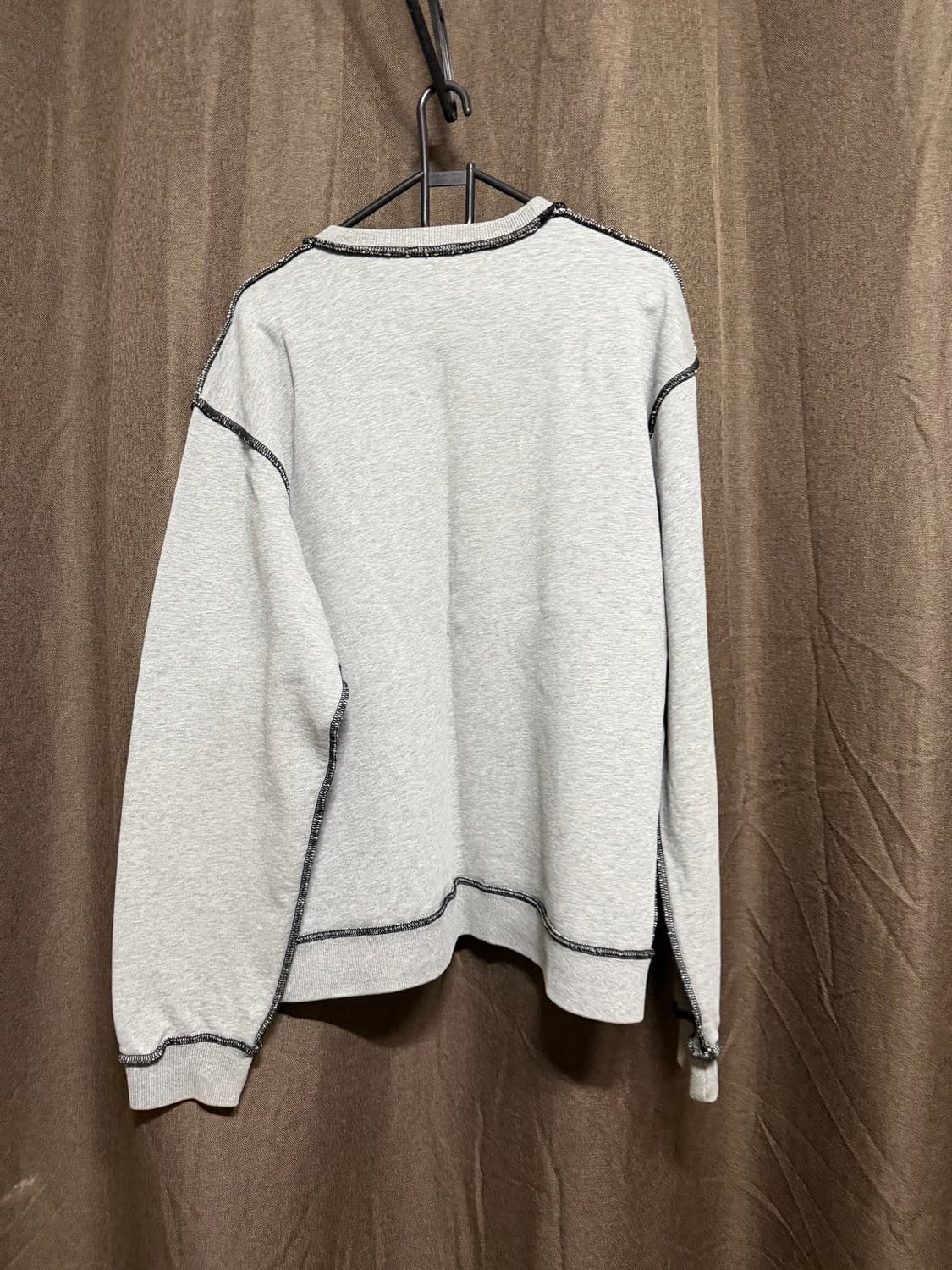 JW앤더슨 맨투맨 상품이미지2