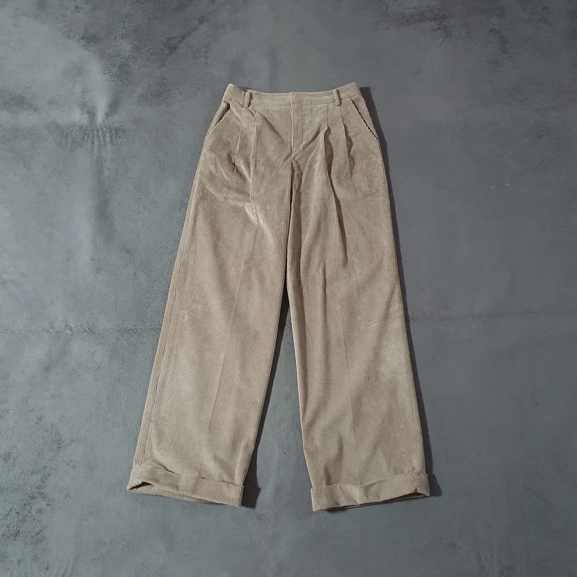 (남녀공용L -33인치) 아비에무아 투턱 코듀로이 와이드 팬츠 상품이미지2