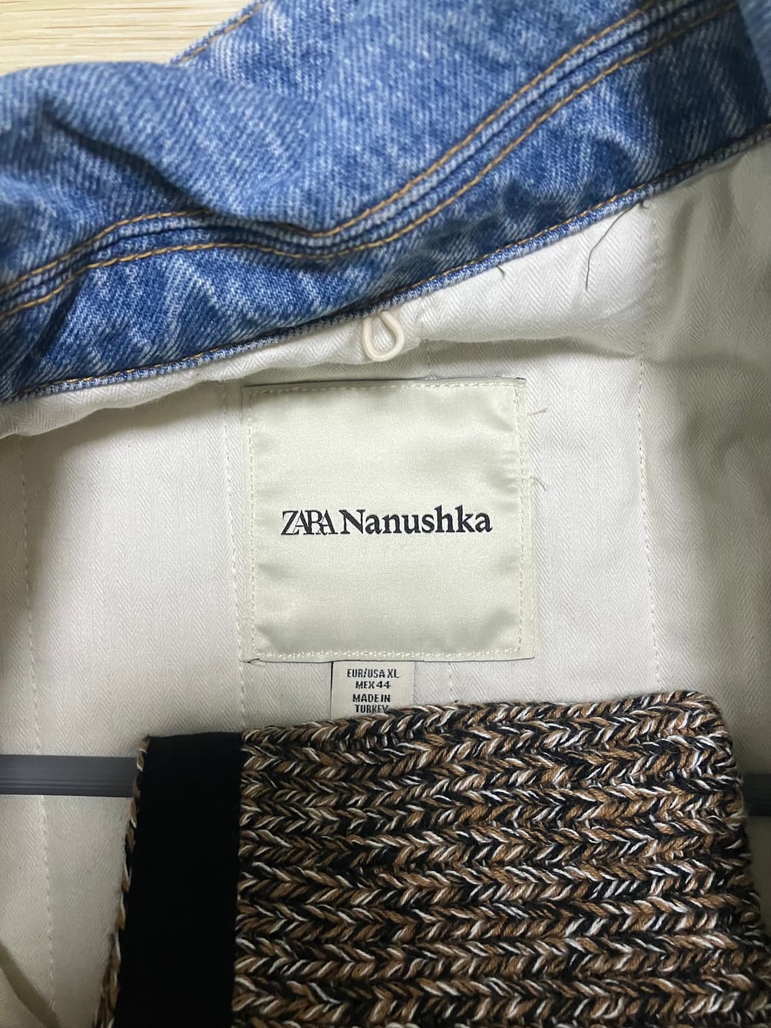 ZARA Nanushka 자라 나누시카 카라 데님 자켓(XL) 상품이미지3
