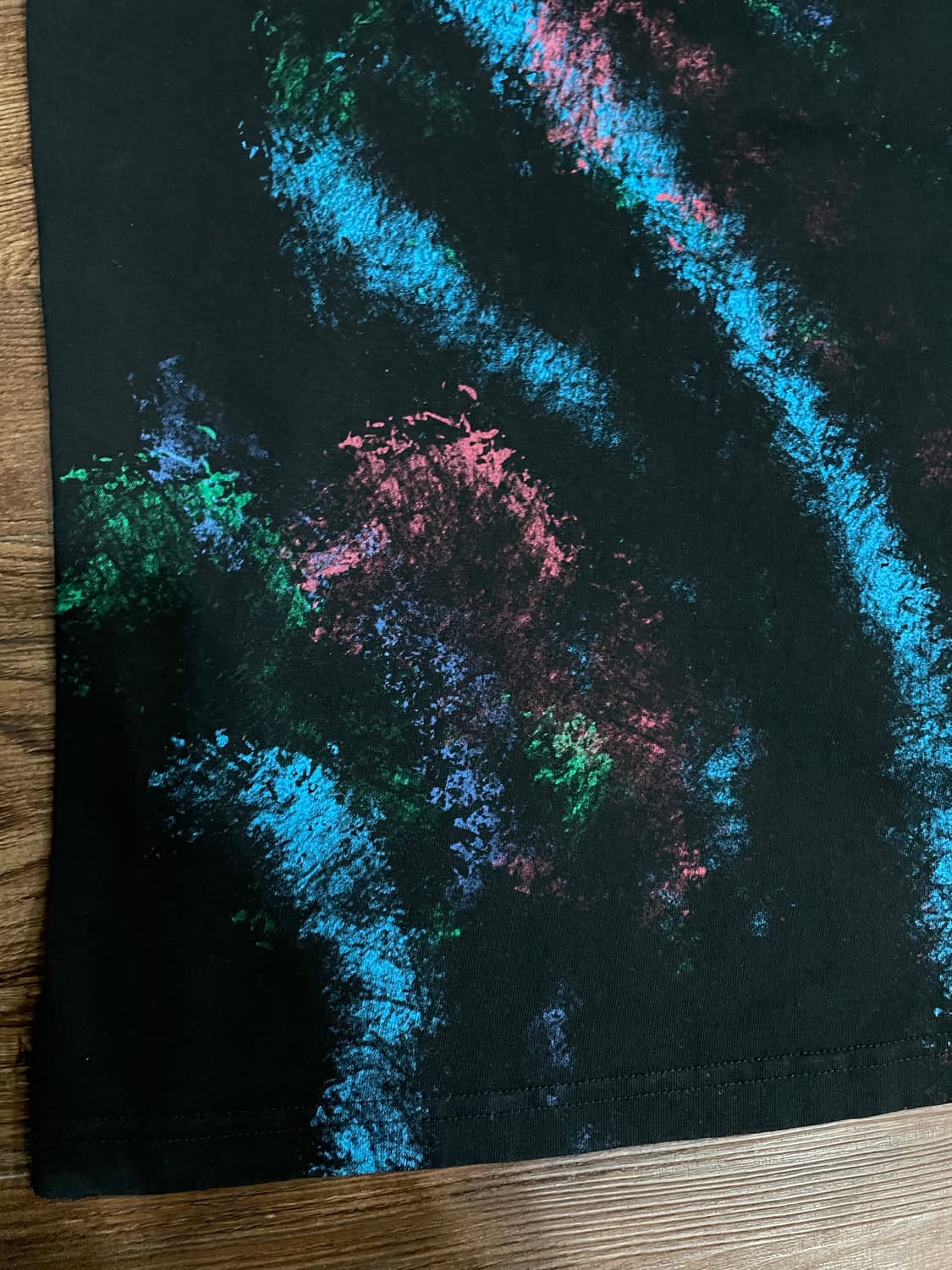 앤더슨벨 블랙 프린팅 롱슬리브 긴팔 상품이미지3