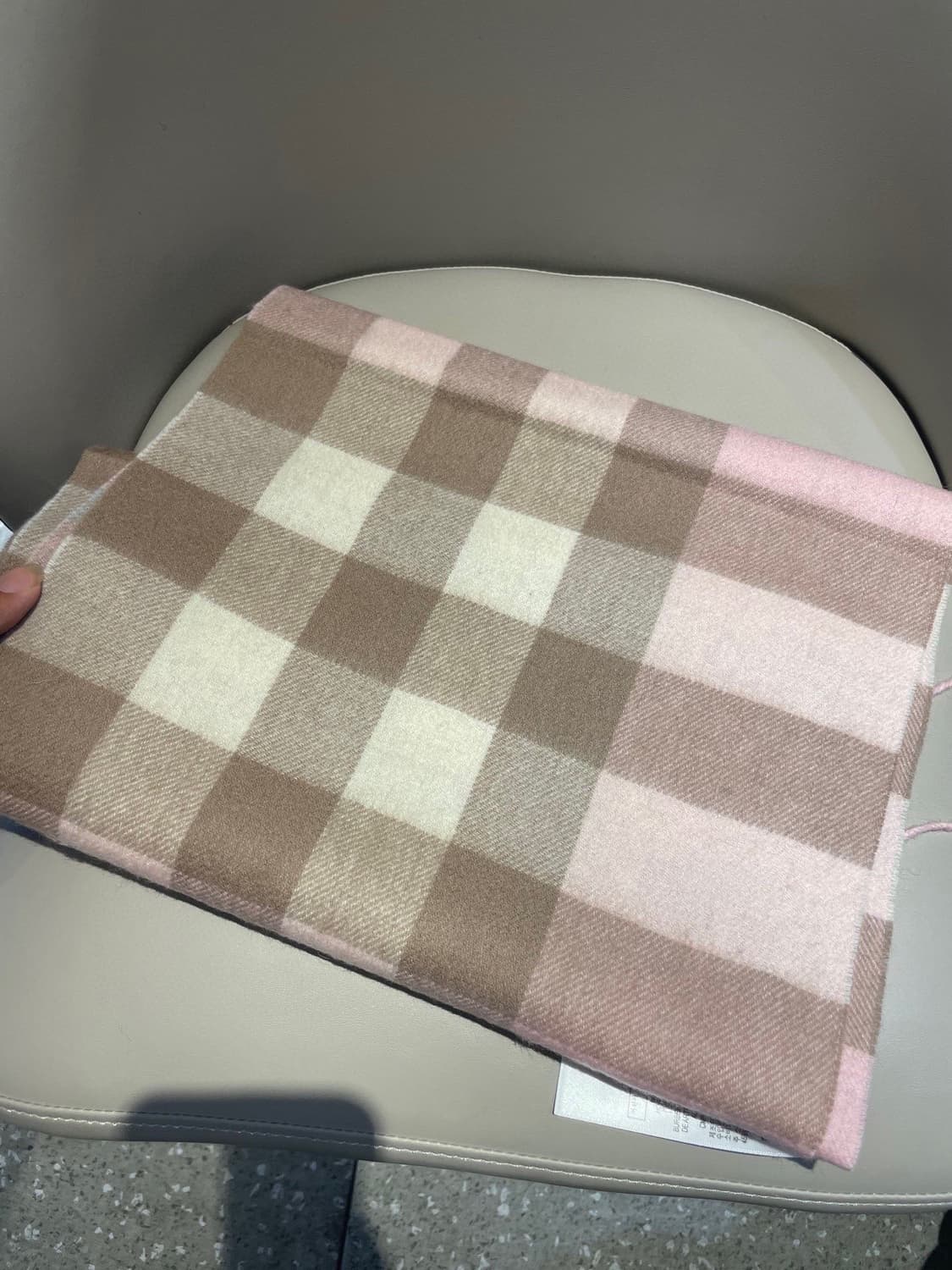 버버리 양면 머플러 램스울 100% 추동 단품
 상품이미지4