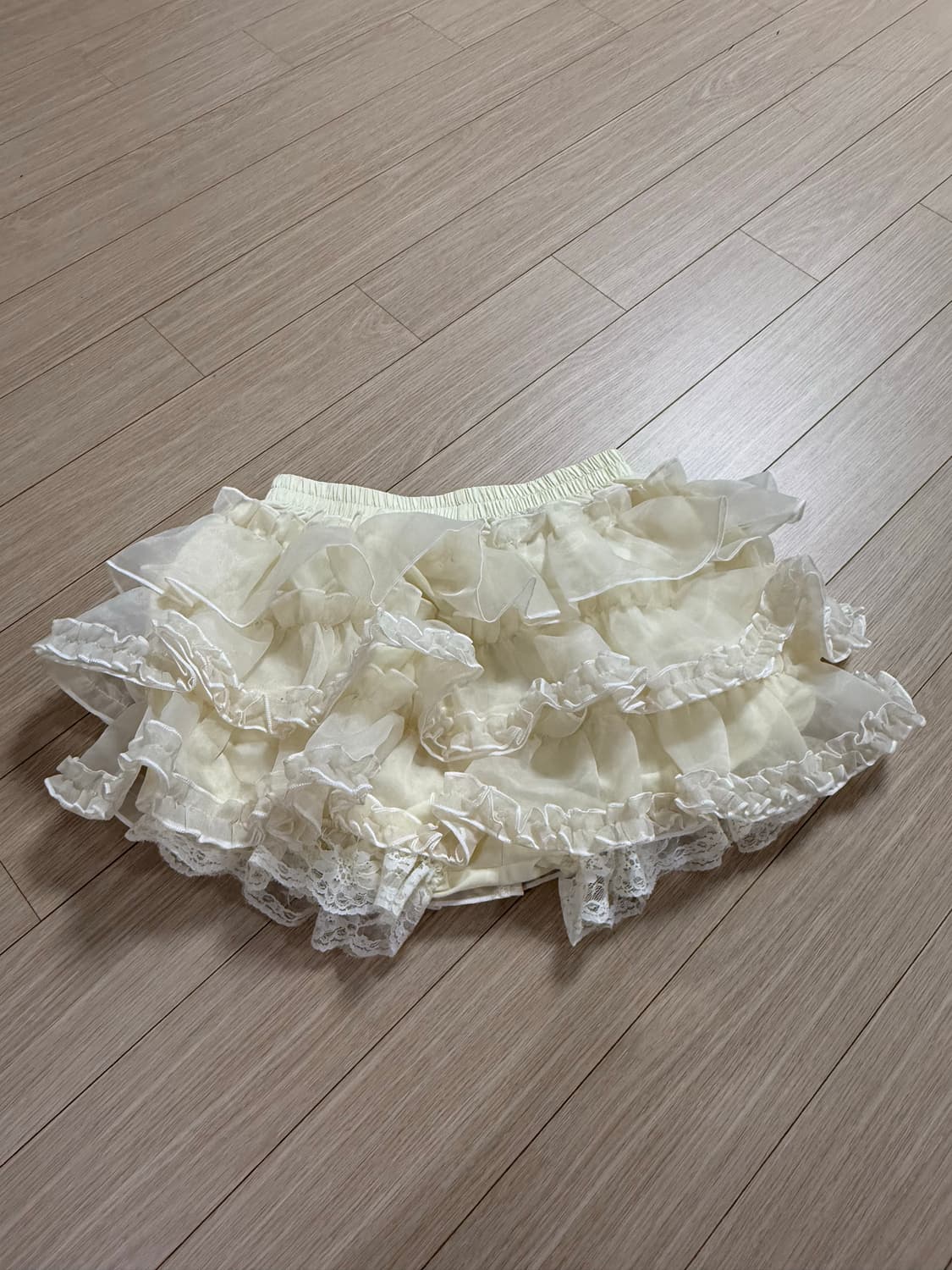 러프넥 튜튜 팬츠 스커트 크림 상품이미지9