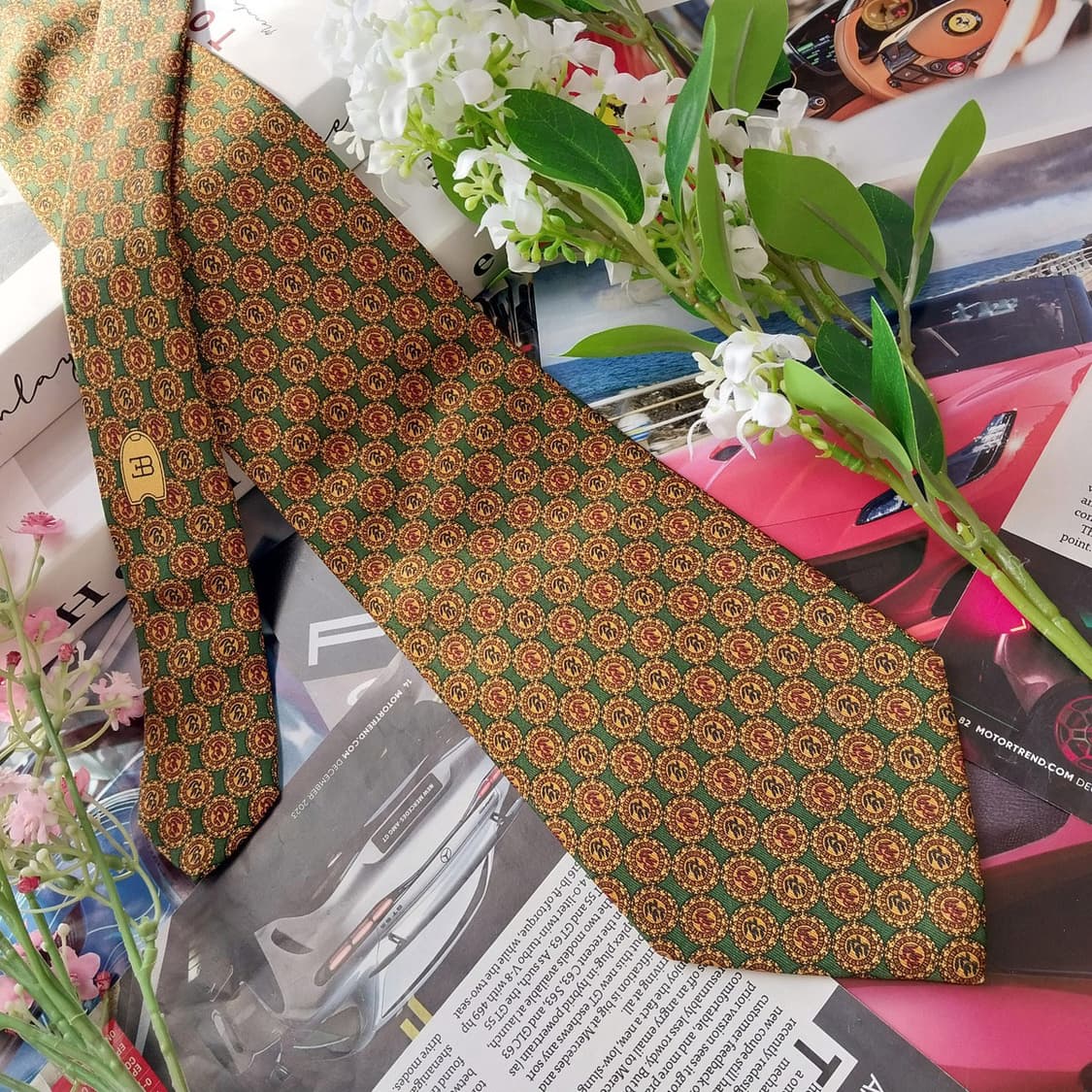 부가티 실크 그린 메달리온 패턴 넥타이 10cm A+등급 K1651
 상품이미지4